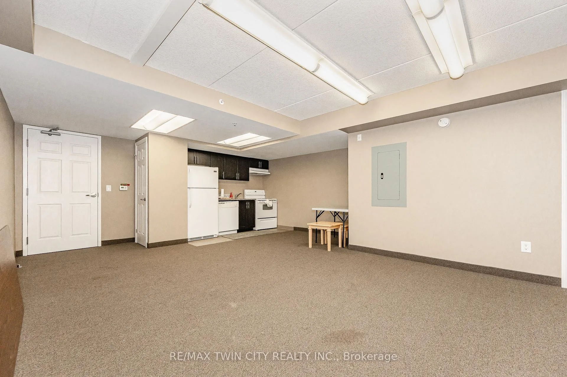 Photo 25 of Unit 410, 155 Commonwealth Street, Kitchener, Larentian West — HOMEH