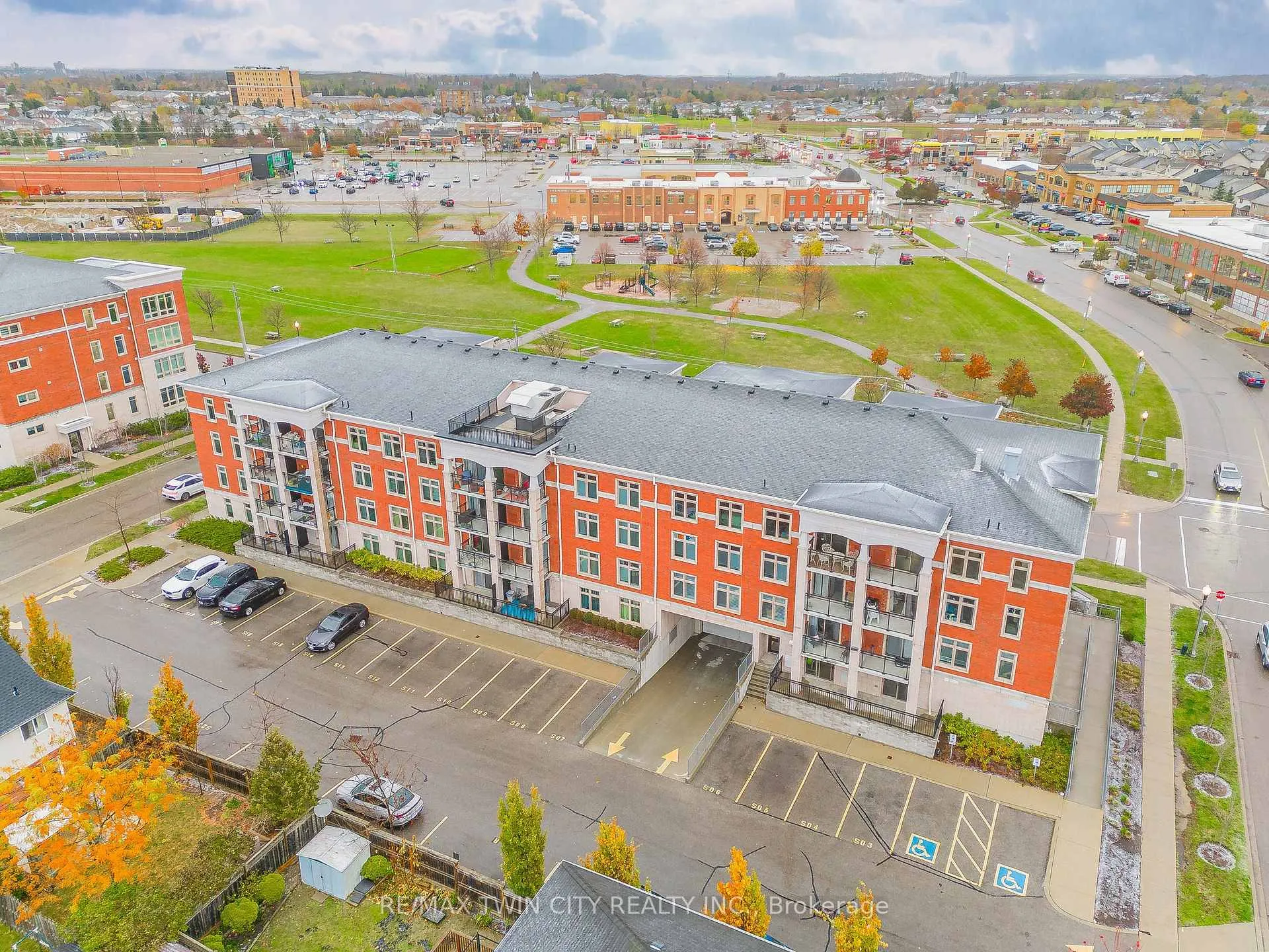 Photo 29 of Unit 410, 155 Commonwealth Street, Kitchener, Larentian West — HOMEH