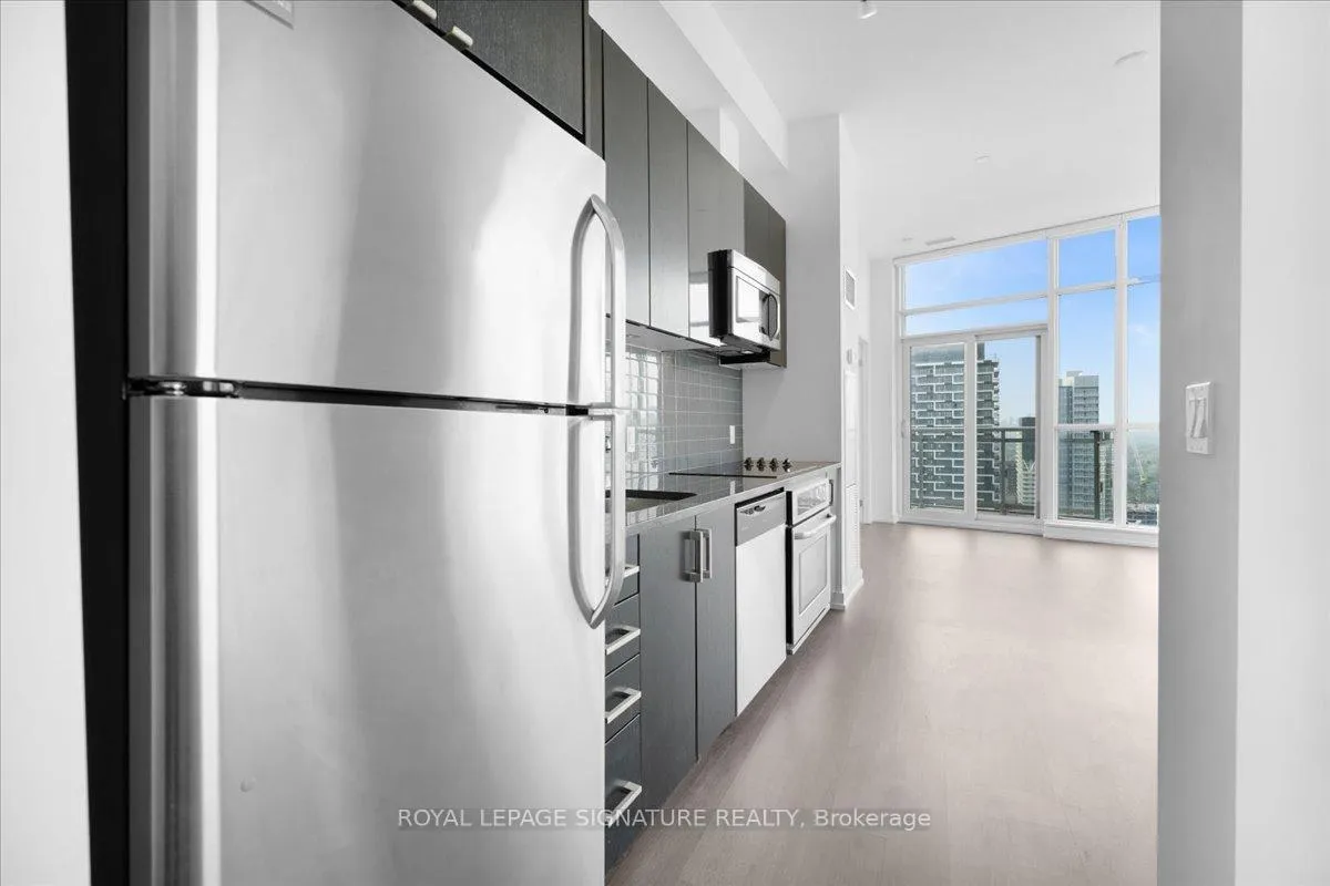 Photo 6 of Unit 3314, 98 Lillian Street, Toronto, Mount Pleasant West — HOMEH