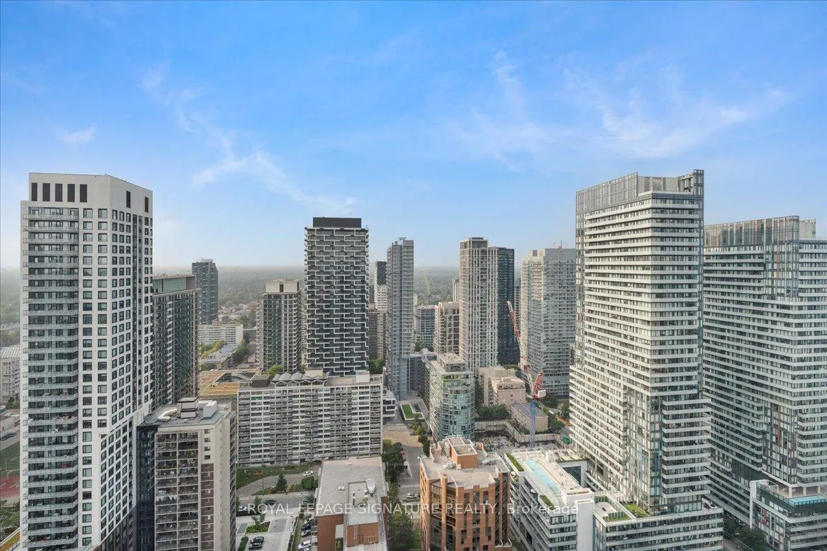 Photo 12 of Unit 3314, 98 Lillian Street, Toronto, Mount Pleasant West — HOMEH