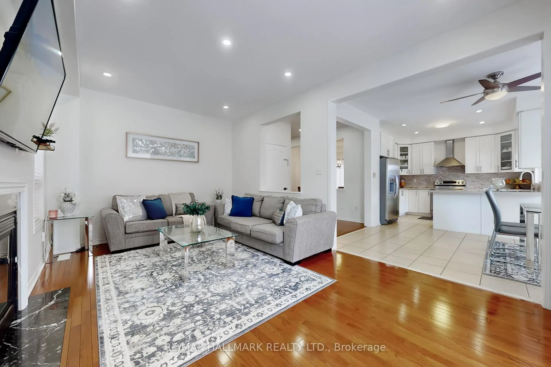 Photo 11 of 1348 Wallig Avenue, Oshawa, Taunton — HOMEH
