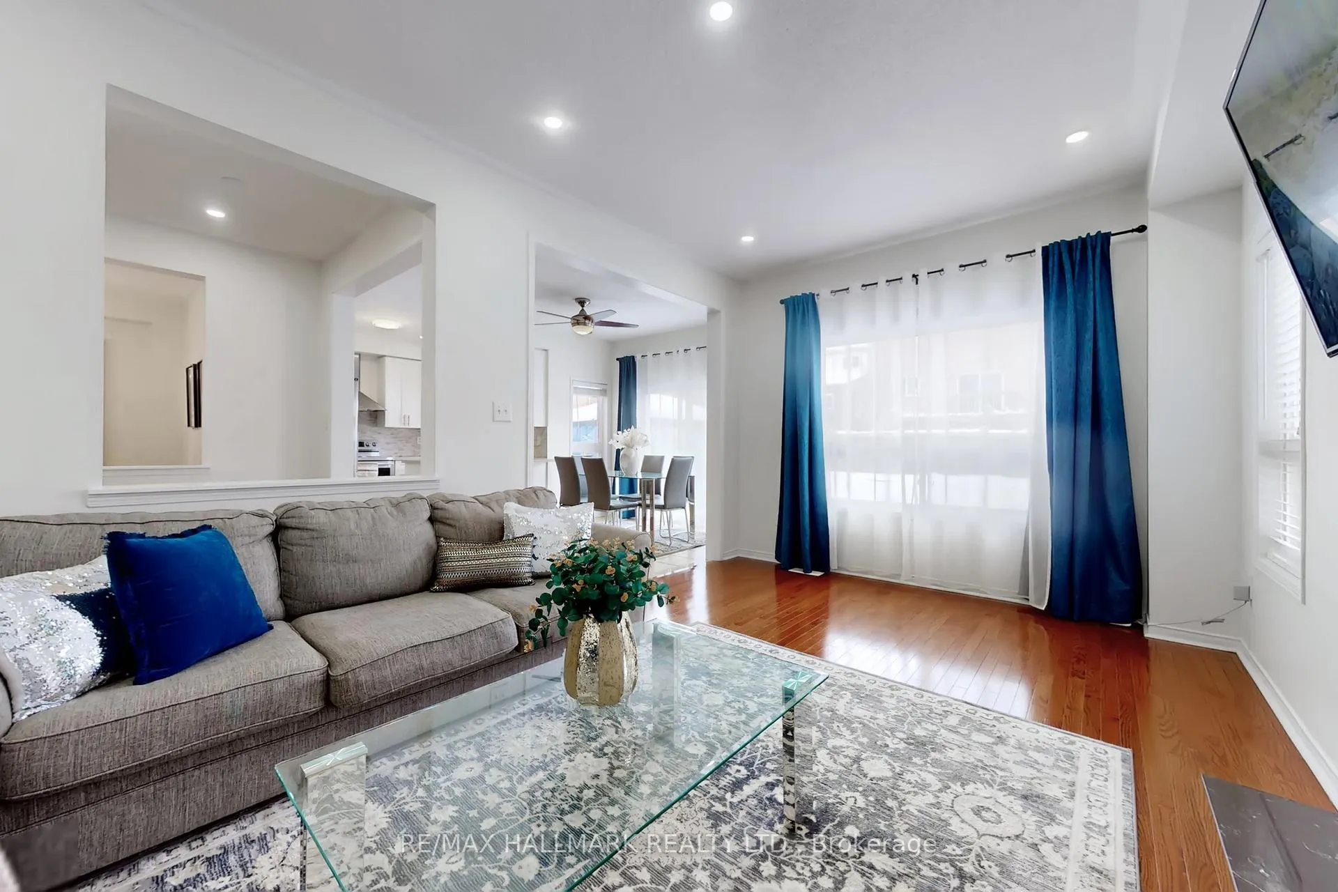 Photo 12 of 1348 Wallig Avenue, Oshawa, Taunton — HOMEH