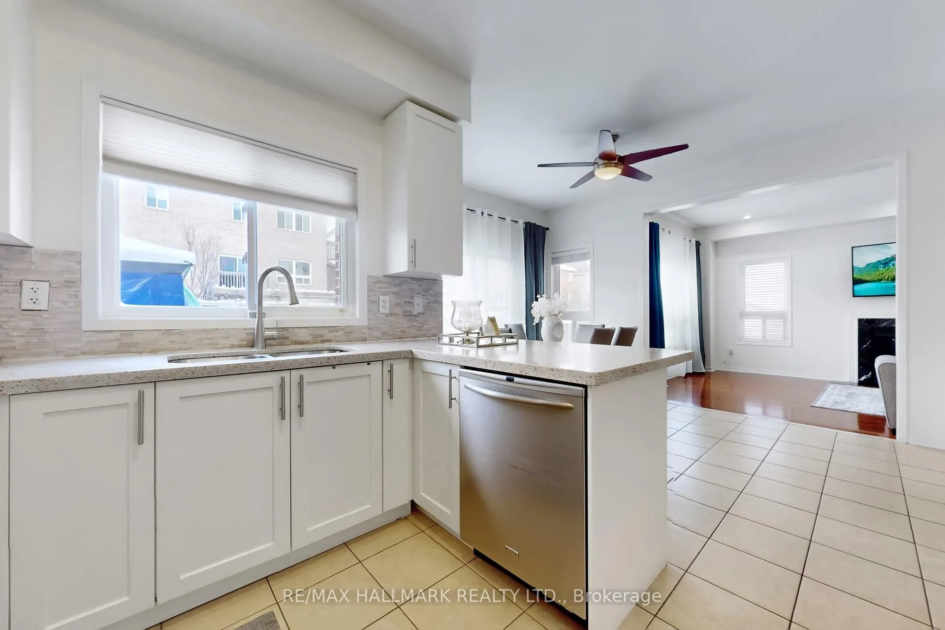 Photo 14 of 1348 Wallig Avenue, Oshawa, Taunton — HOMEH
