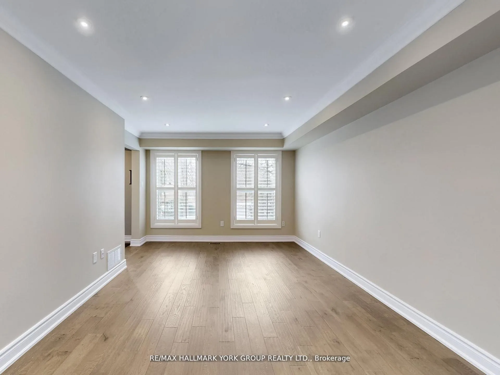 Photo 7 of 139 John West Way, Aurora, Bayview Wellington — HOMEH