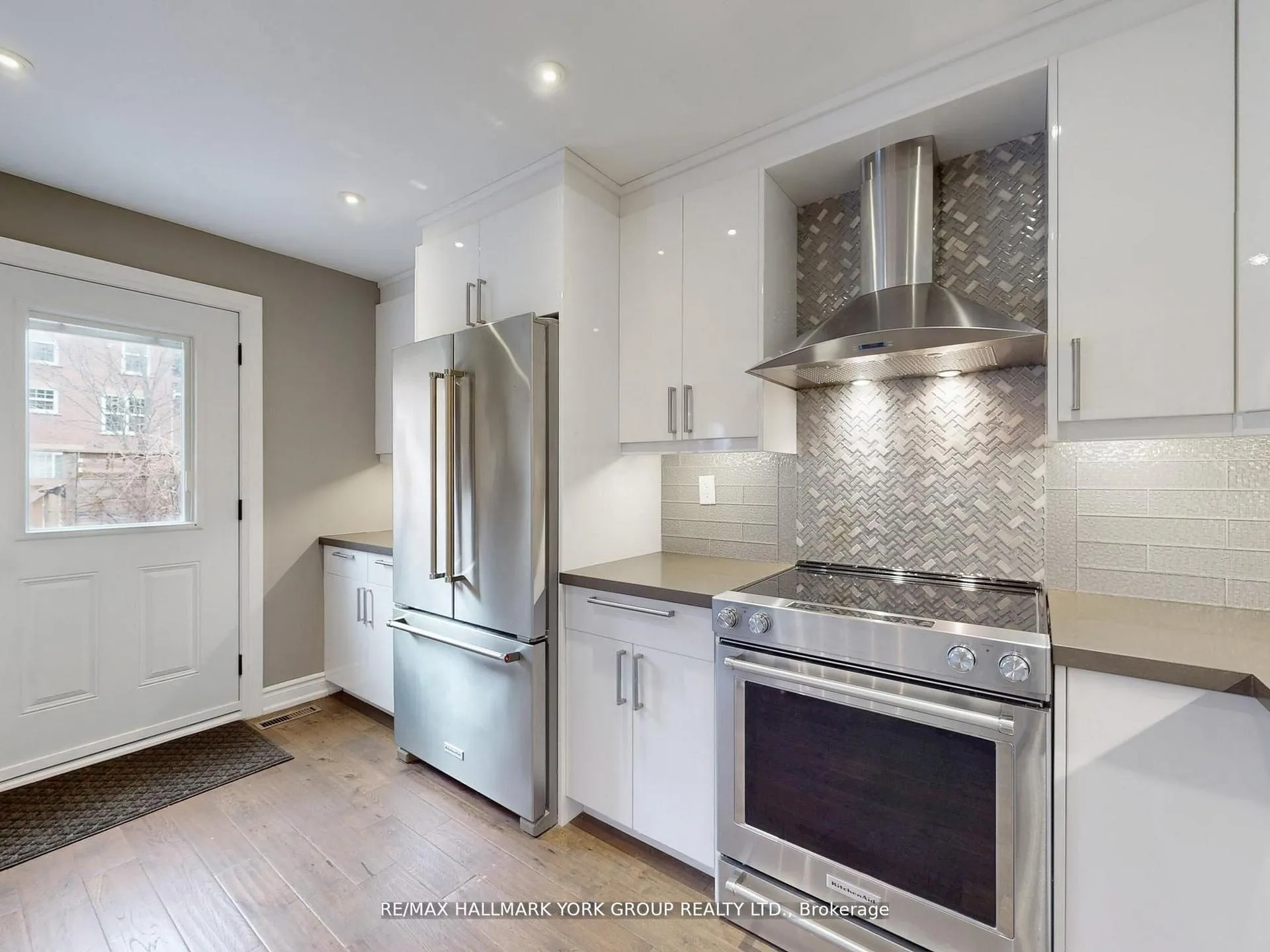 Photo 14 of 139 John West Way, Aurora, Bayview Wellington — HOMEH
