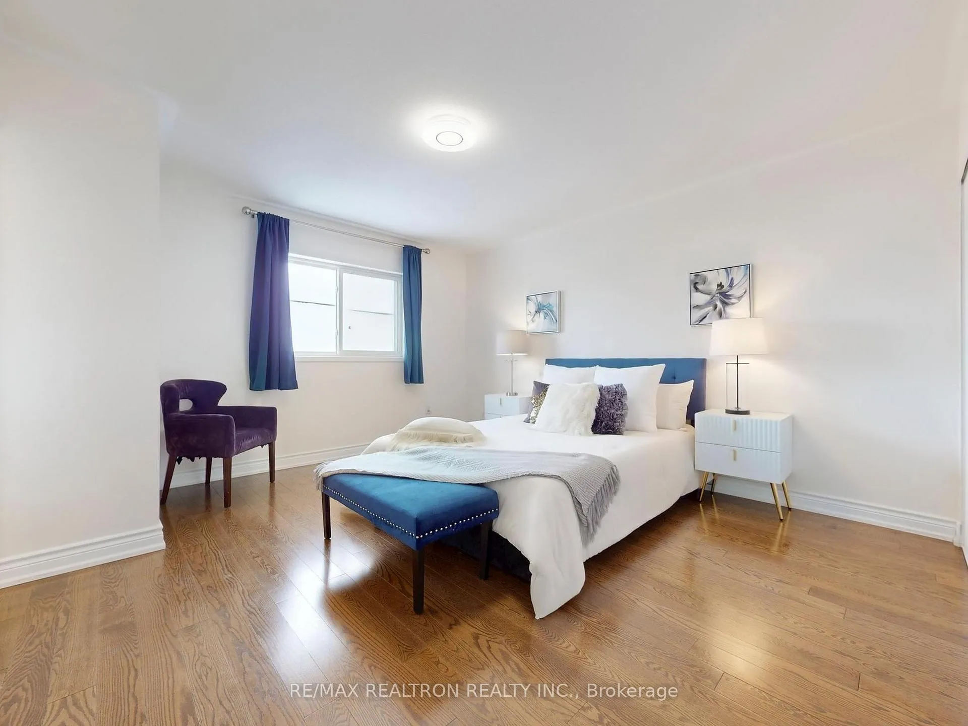 Photo 23 of 4 Wessex Drive, Whitby, Brooklin — HOMEH