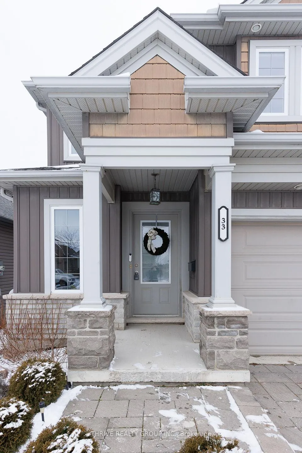 Photo 2 of 33 Abbott Street, Strathroy-Caradoc, SE — HOMEH