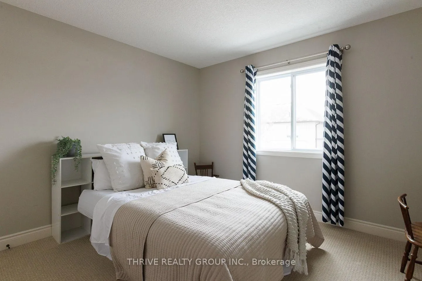 Photo 11 of 33 Abbott Street, Strathroy-Caradoc, SE — HOMEH