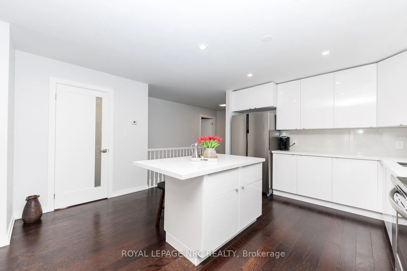 Photo 5 of 4A Wood Street, St. Catharines, Fairview — HOMEH