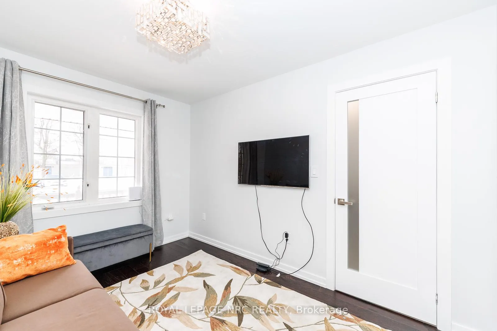 Photo 13 of 4A Wood Street, St. Catharines, Fairview — HOMEH