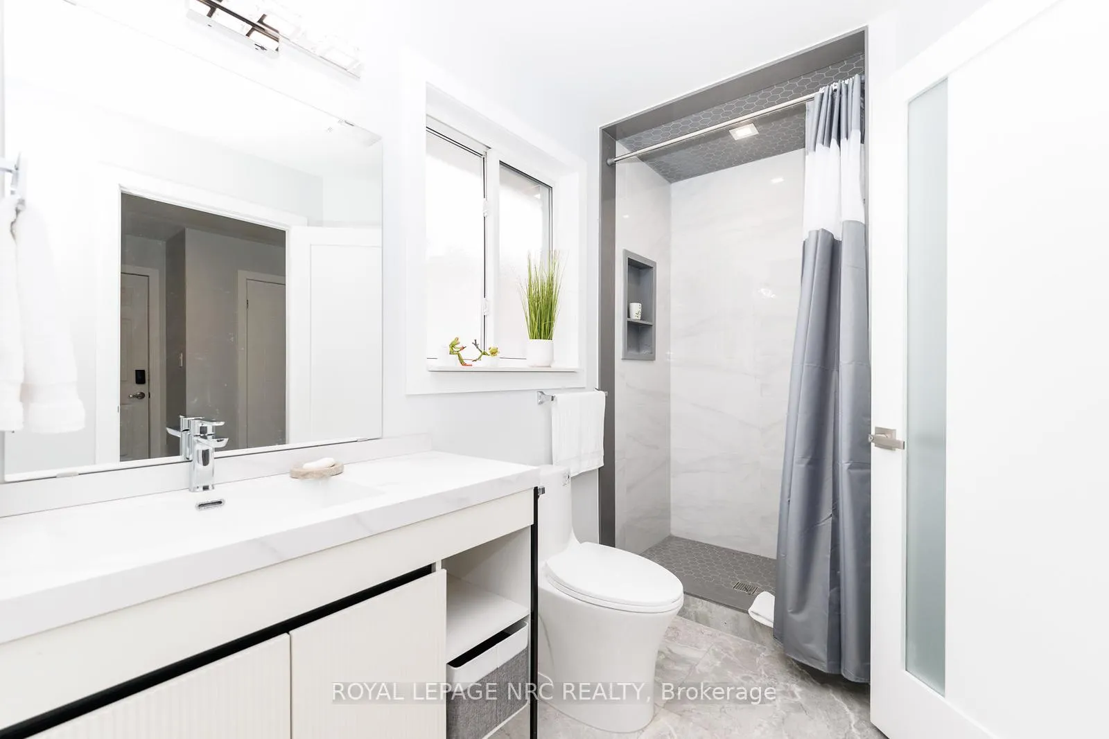 Photo 24 of 4A Wood Street, St. Catharines, Fairview — HOMEH
