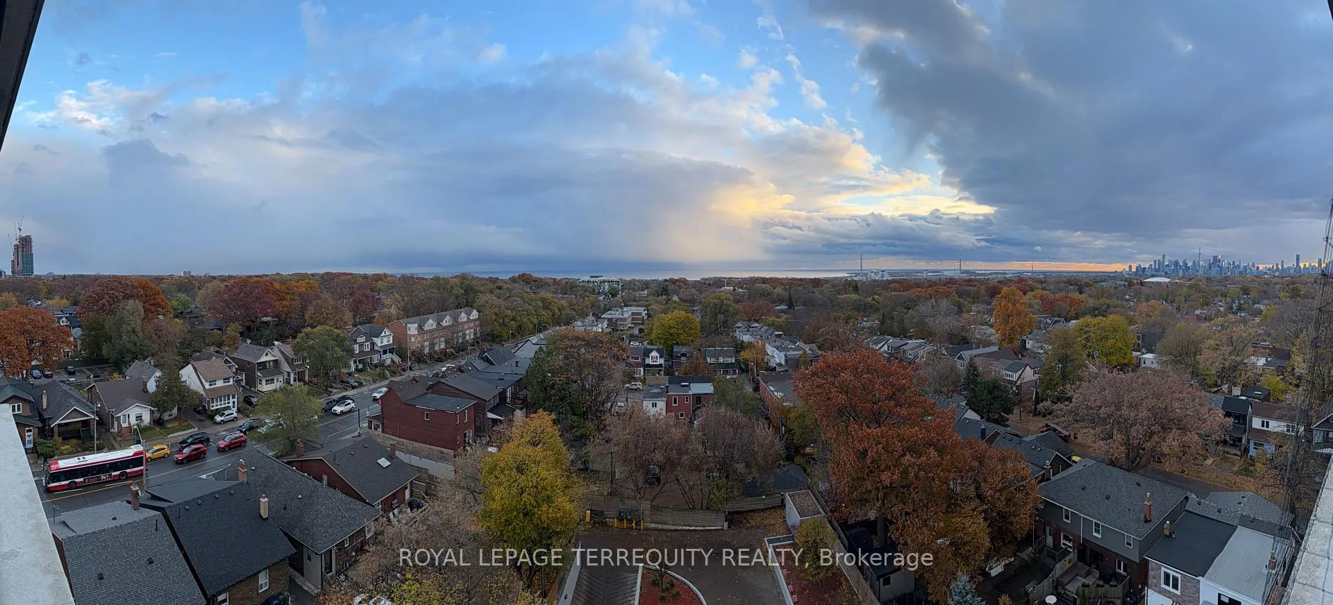 Photo 7 of Unit 910, 2055 Danforth Avenue, Toronto, Woodbine Corridor — HOMEH