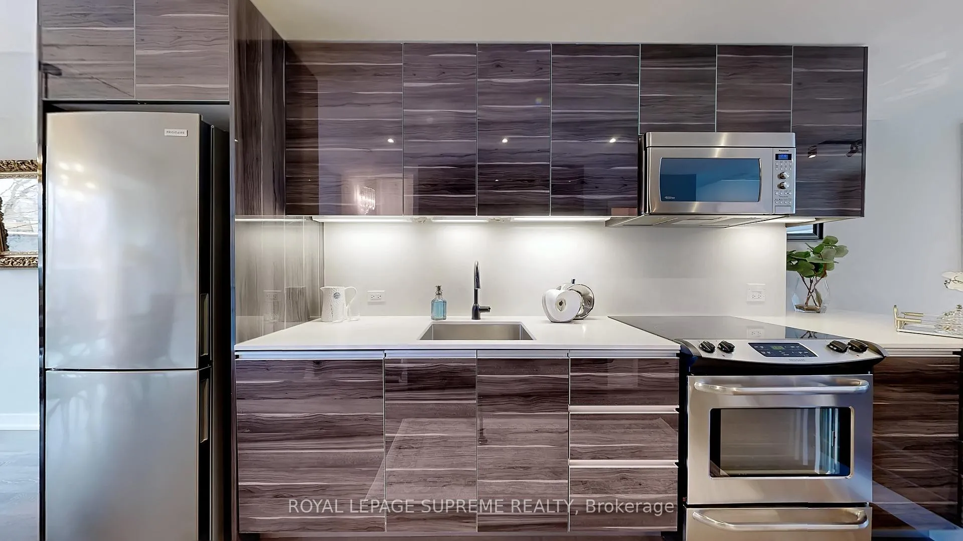 Photo 23 of 1246 Dundas Street E, Toronto, South Riverdale — HOMEH
