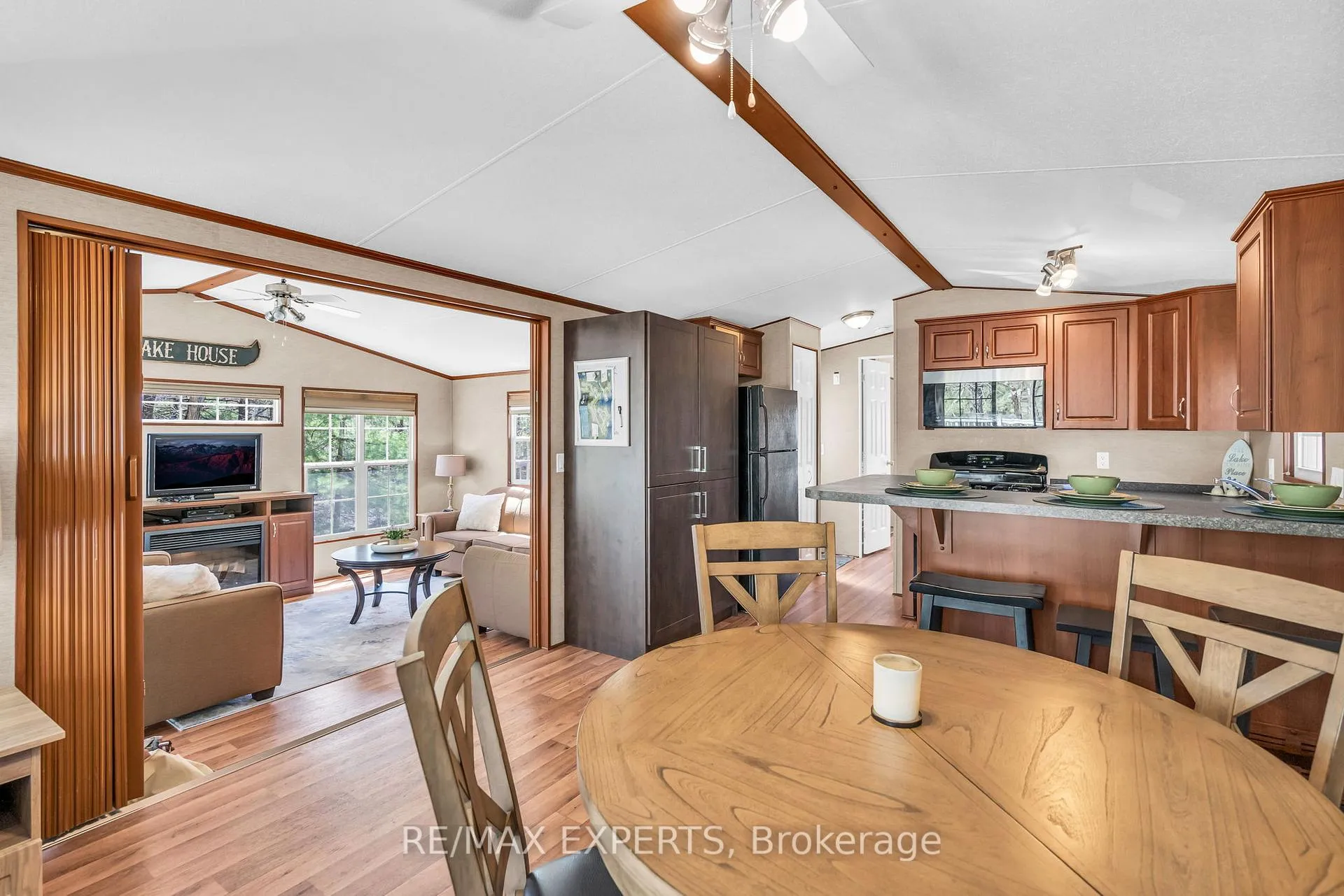 Photo 19 of Unit 8, 1336 S Morrison Lake Road, Gravenhurst, Wood (Gravenhurst) — HOMEH