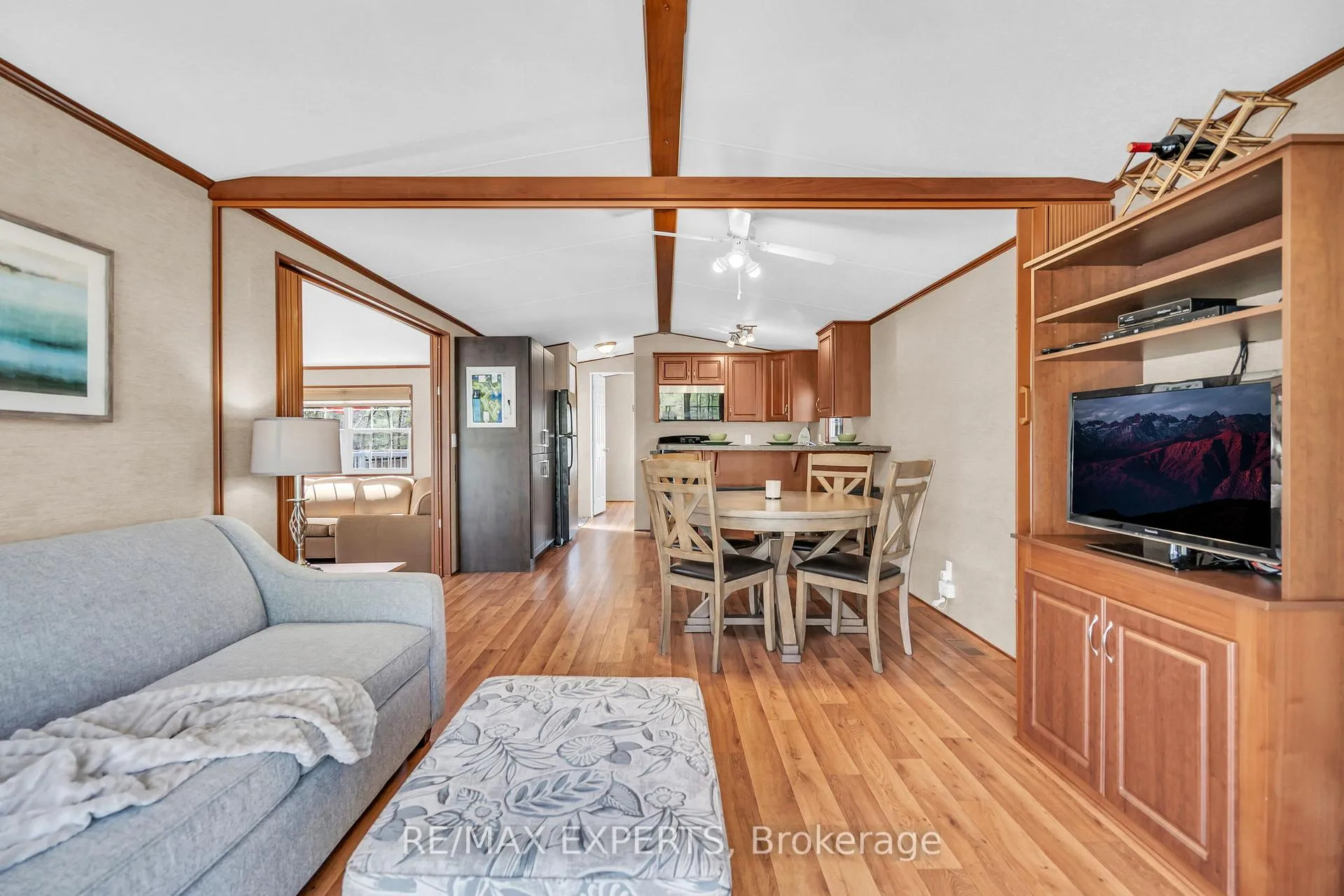 Photo 23 of Unit 8, 1336 S Morrison Lake Road, Gravenhurst, Wood (Gravenhurst) — HOMEH