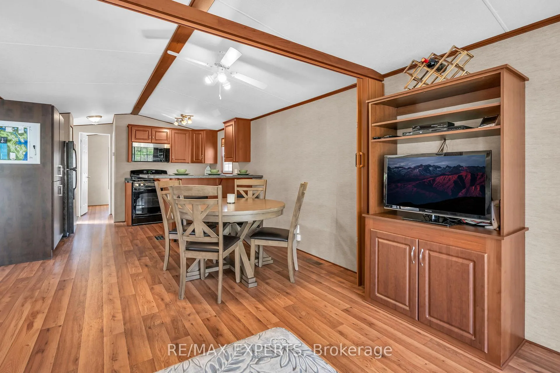 Photo 24 of Unit 8, 1336 S Morrison Lake Road, Gravenhurst, Wood (Gravenhurst) — HOMEH