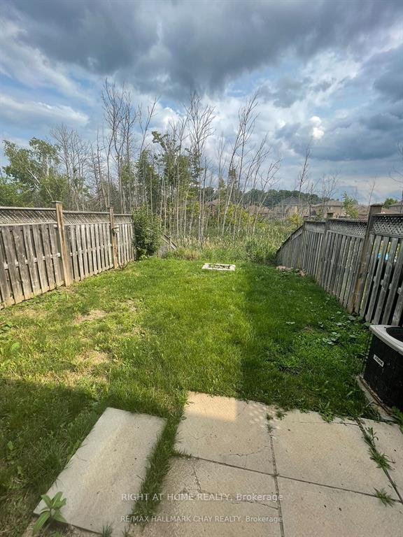 Photo 15 of 1983 Swan Street, Innisfil, Alcona — HOMEH