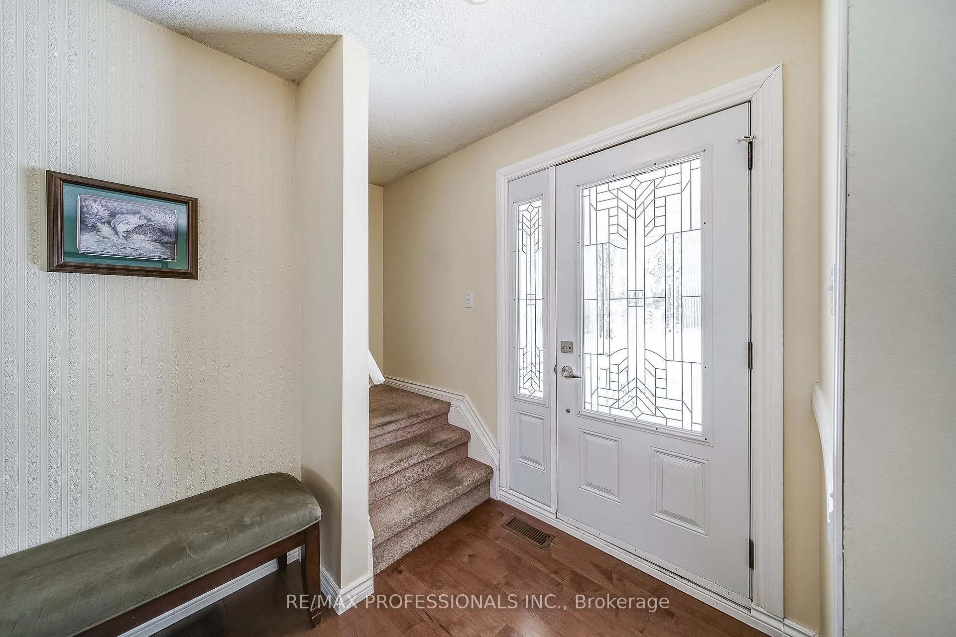 Photo 5 of 2 Agnes Street, Barrie, Wellington — HOMEH