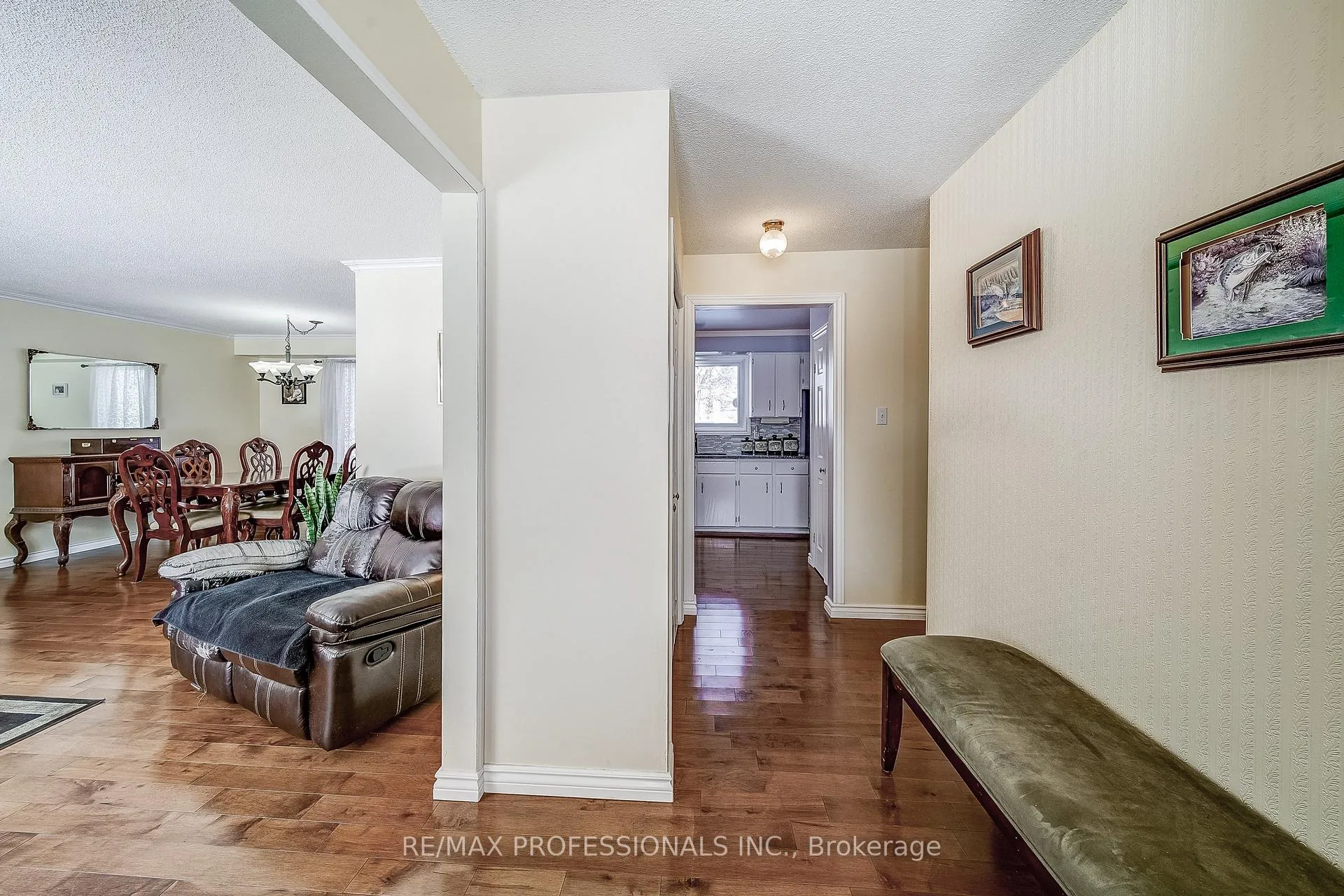 Photo 6 of 2 Agnes Street, Barrie, Wellington — HOMEH