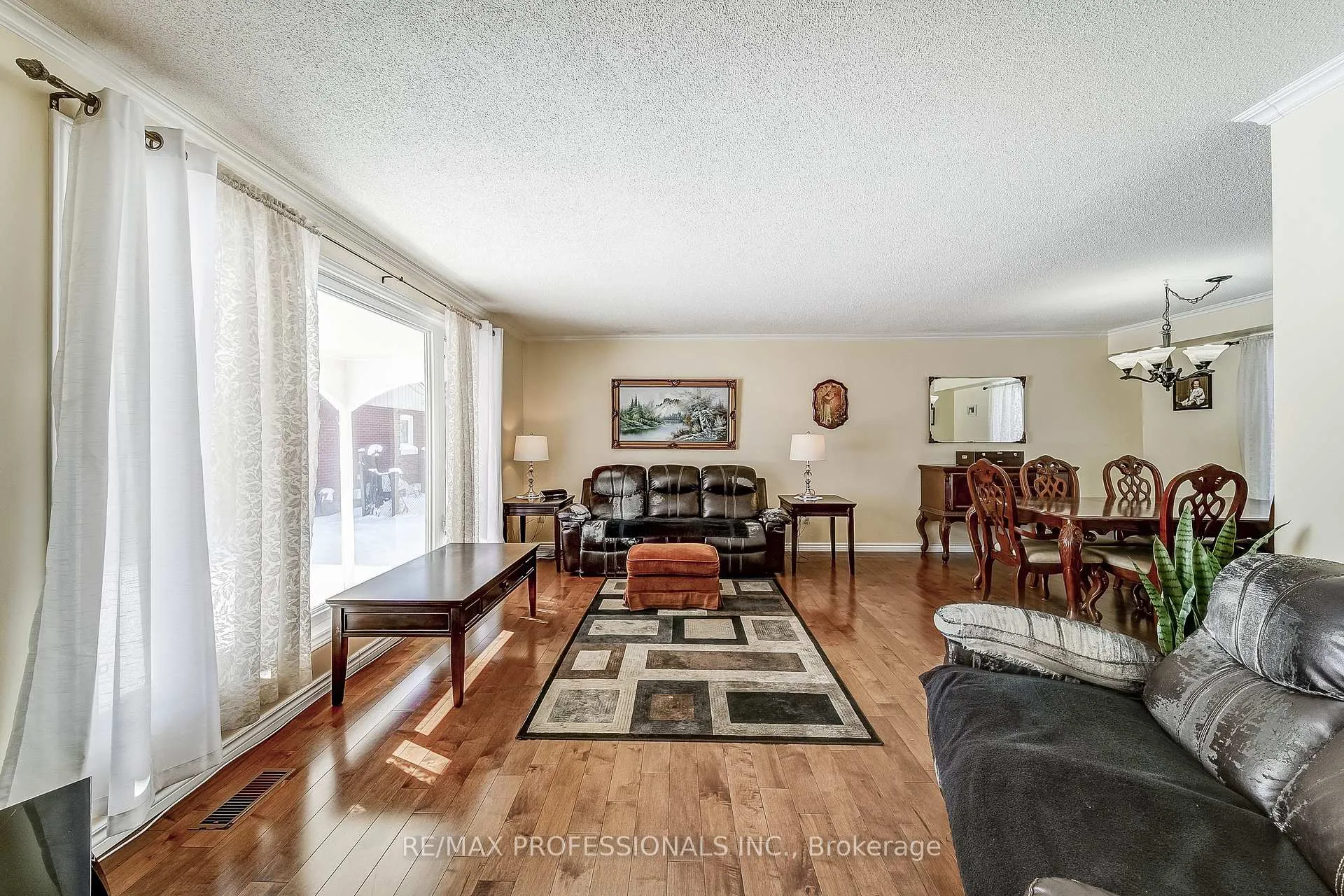 Photo 7 of 2 Agnes Street, Barrie, Wellington — HOMEH