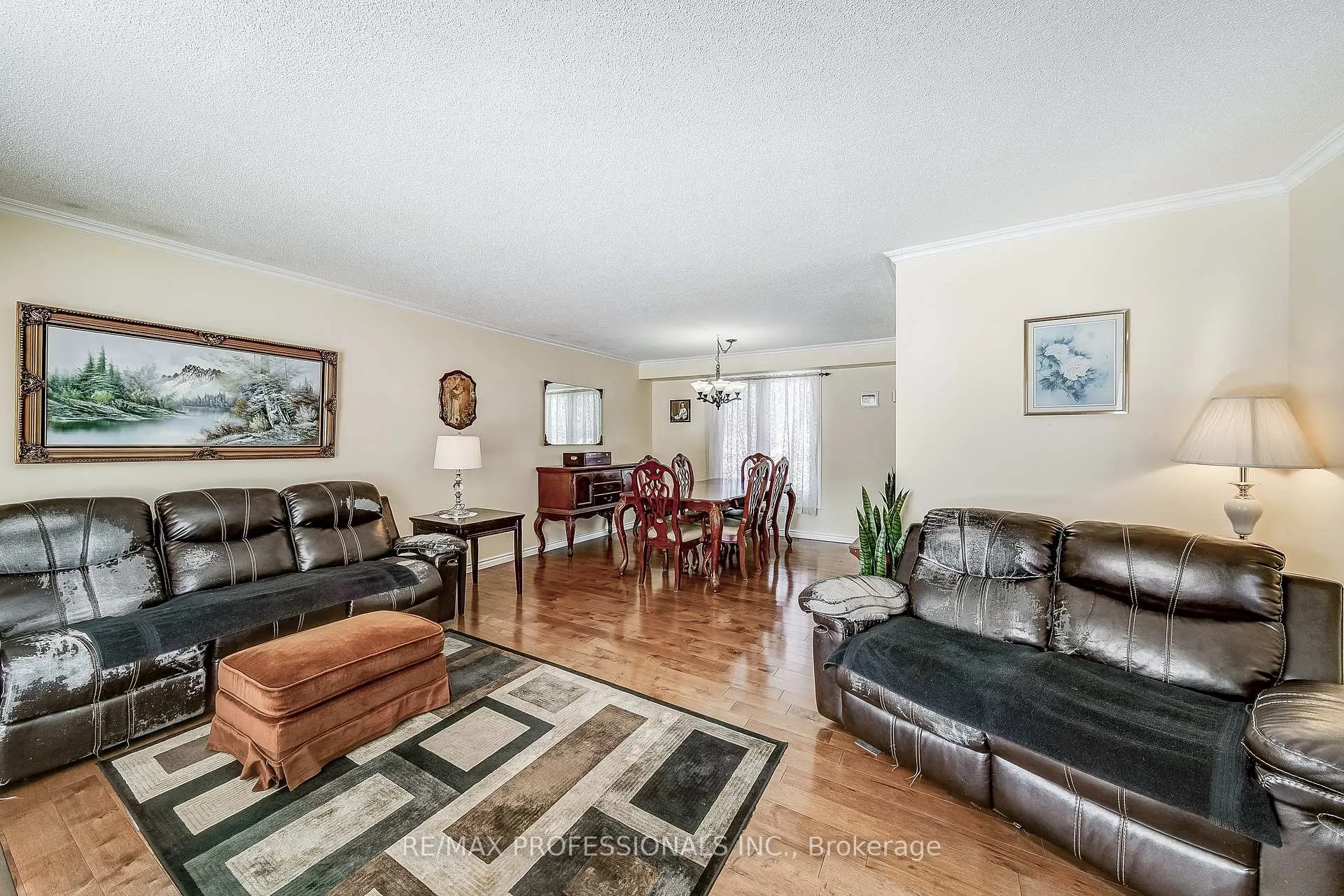 Photo 8 of 2 Agnes Street, Barrie, Wellington — HOMEH