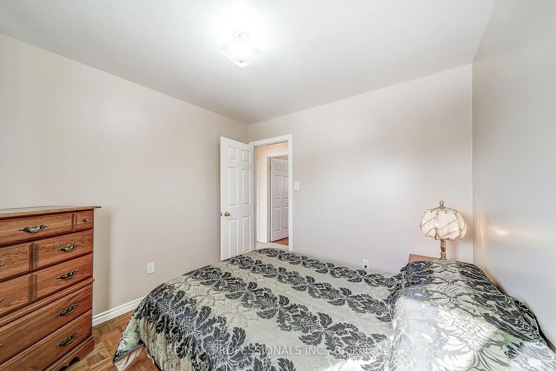 Photo 23 of 2 Agnes Street, Barrie, Wellington — HOMEH