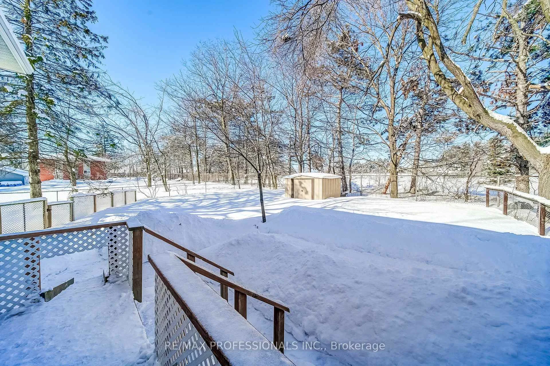 Photo 37 of 2 Agnes Street, Barrie, Wellington — HOMEH