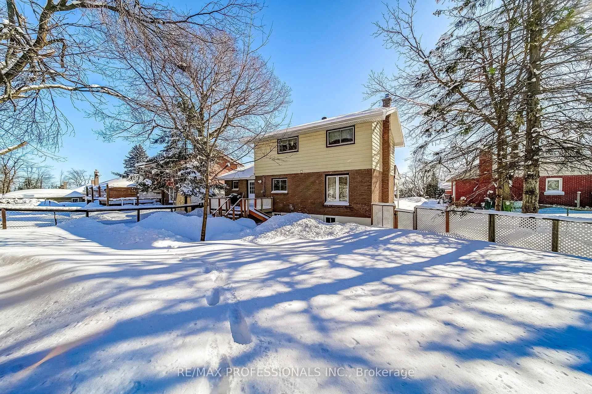 Photo 39 of 2 Agnes Street, Barrie, Wellington — HOMEH