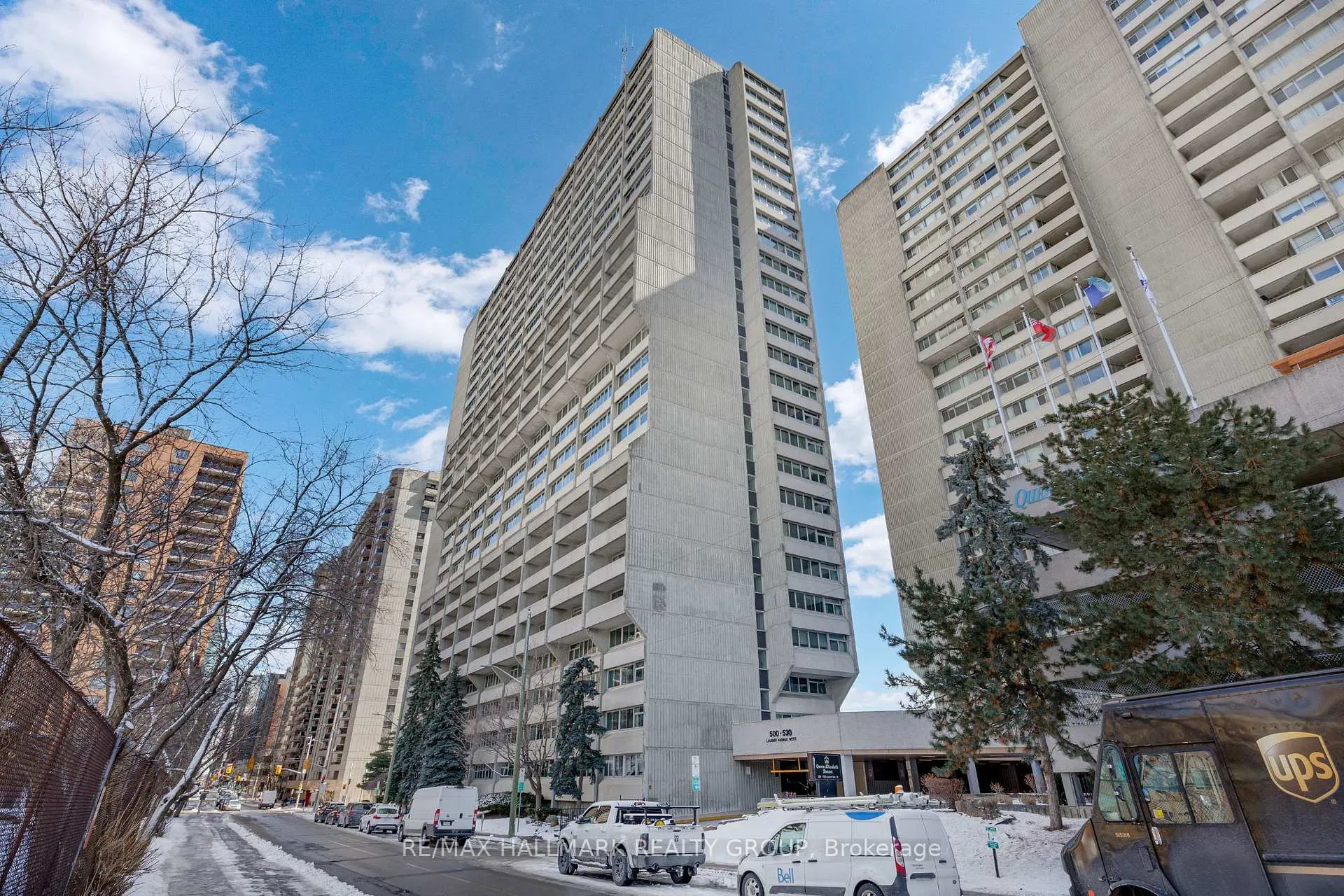 Front of Unit 2506, 500 Laurier Avenue W
