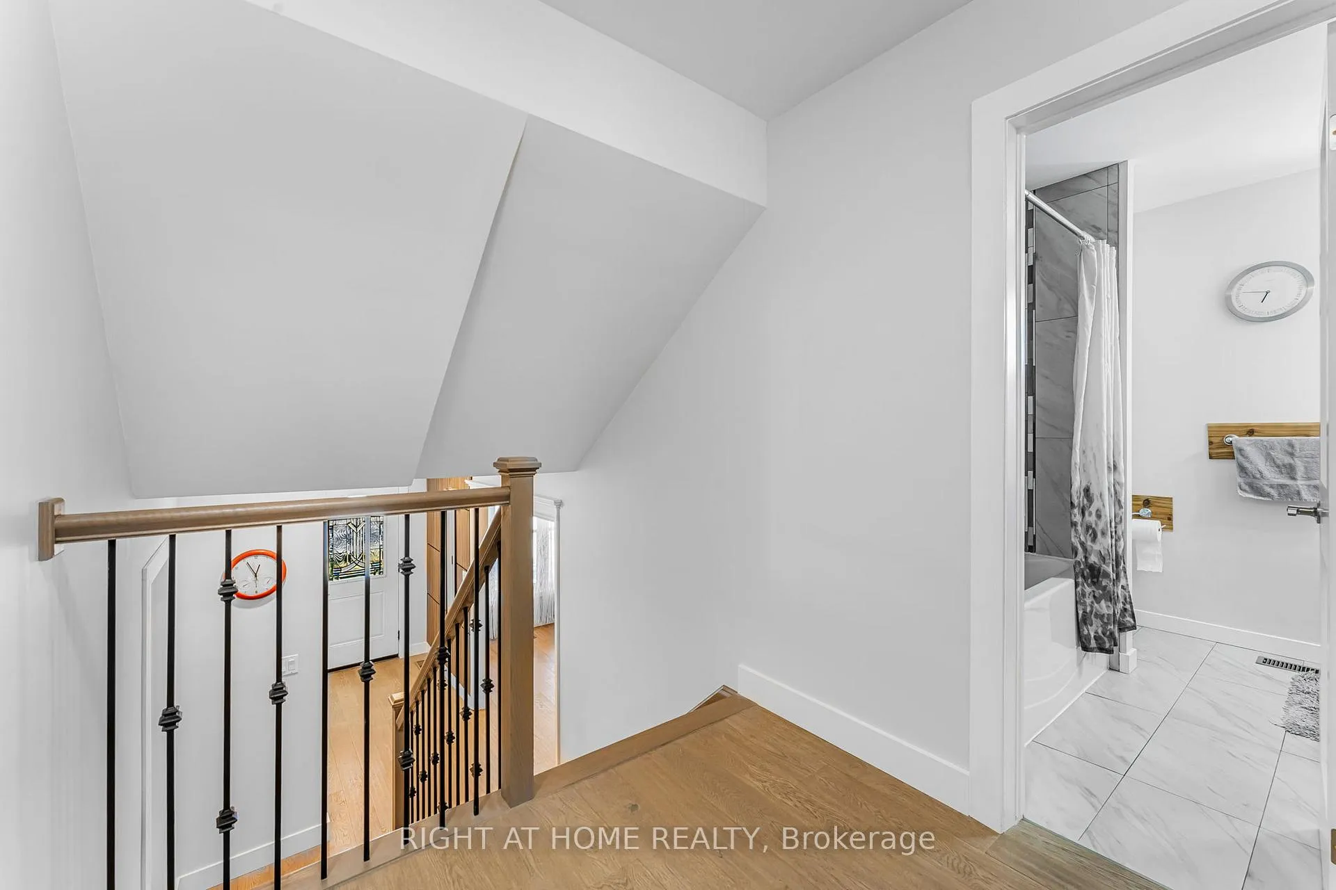 Photo 11 of 3 Baraniuk Street, St. Catharines, Lakeport — HOMEH