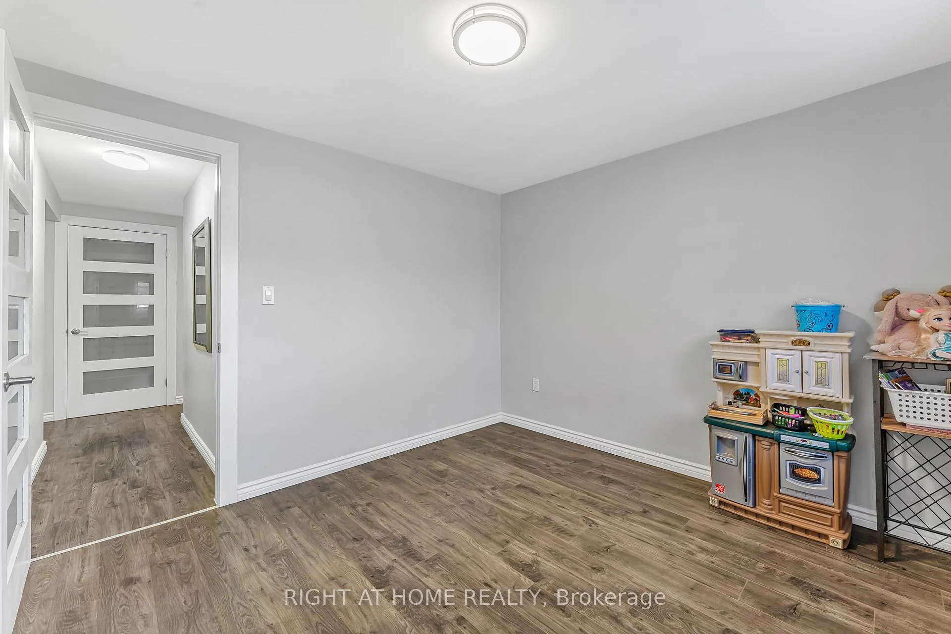 Photo 20 of 3 Baraniuk Street, St. Catharines, Lakeport — HOMEH