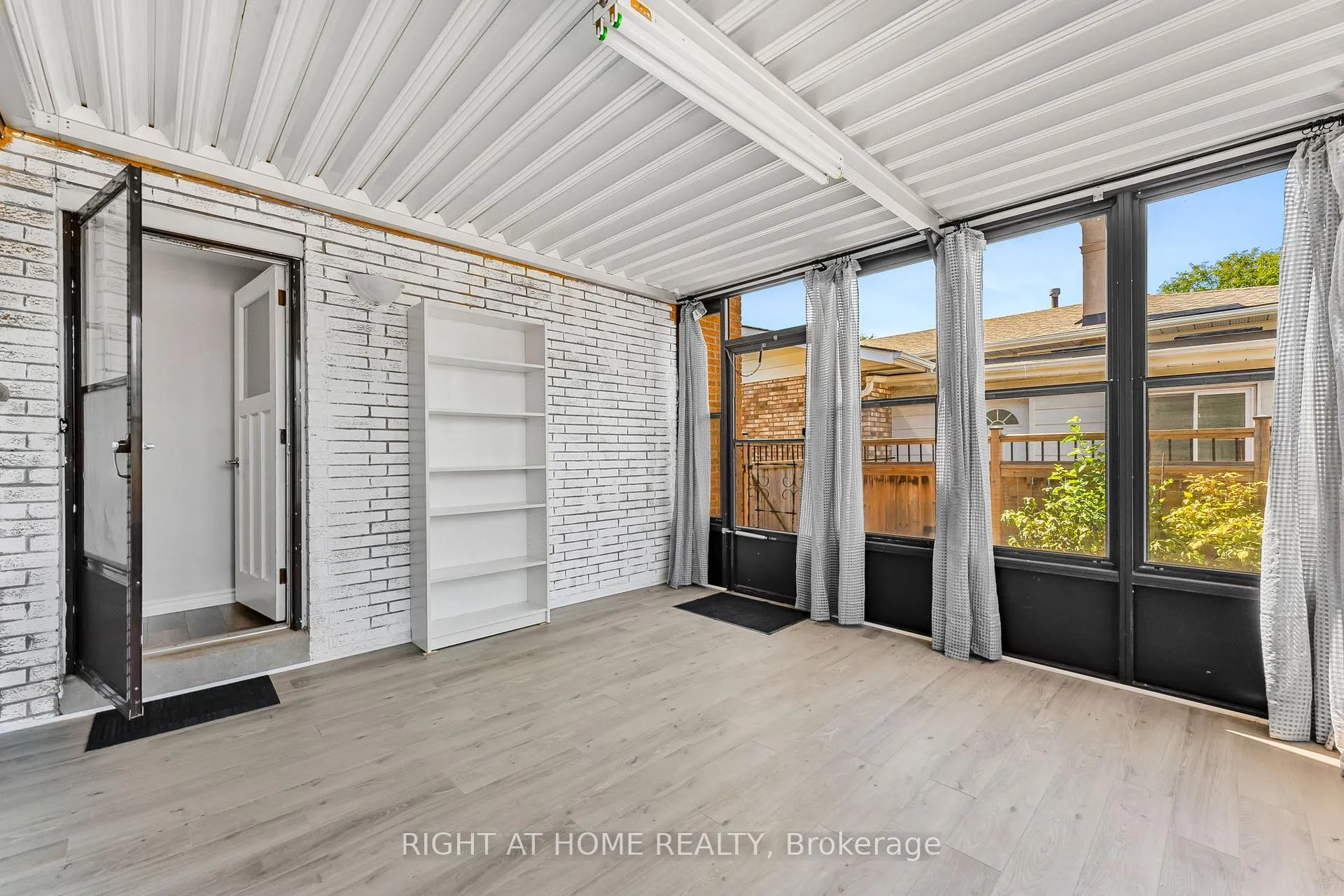 Photo 23 of 3 Baraniuk Street, St. Catharines, Lakeport — HOMEH