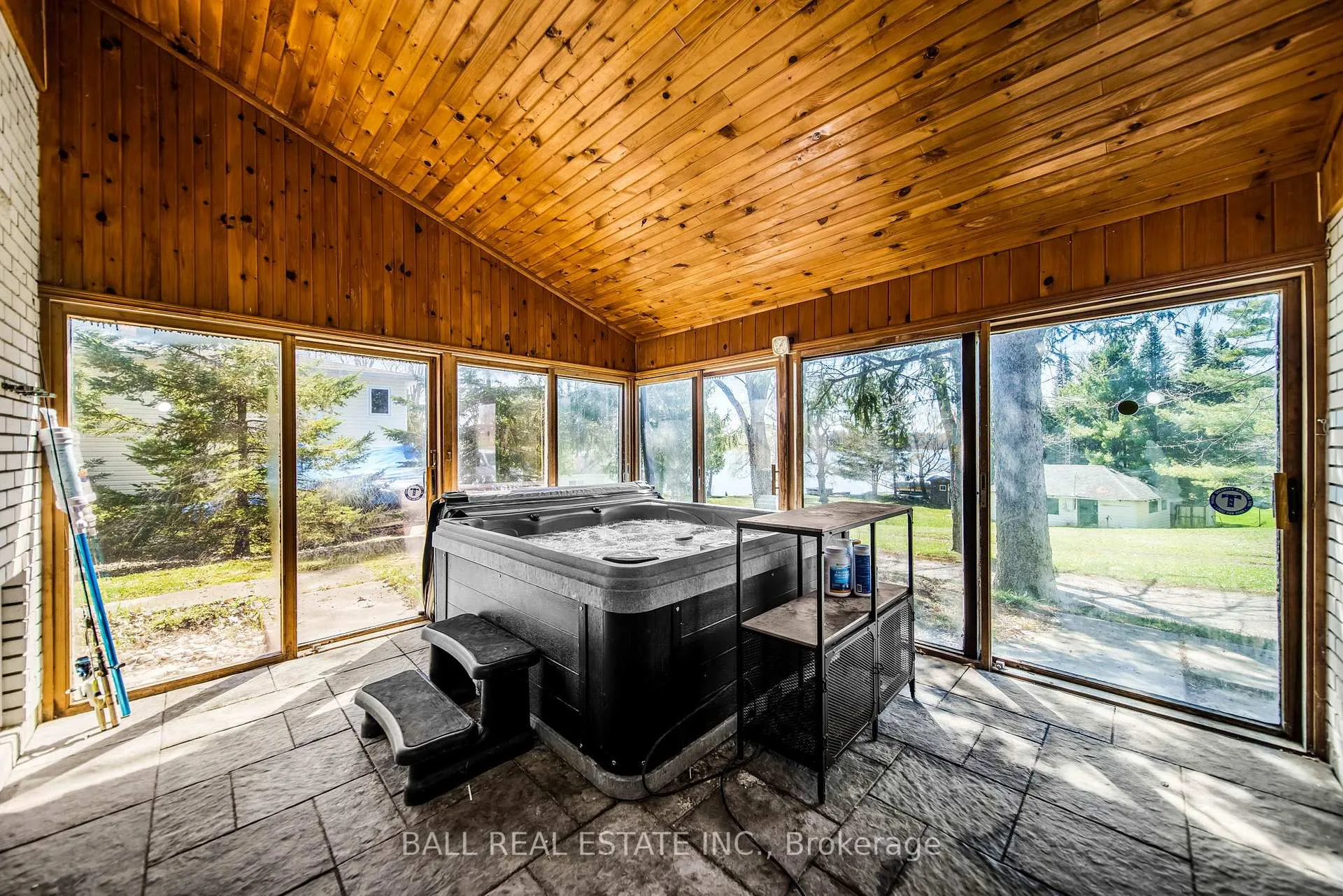 Photo 14 of 1749 Young's Point Road, Selwyn — HOMEH