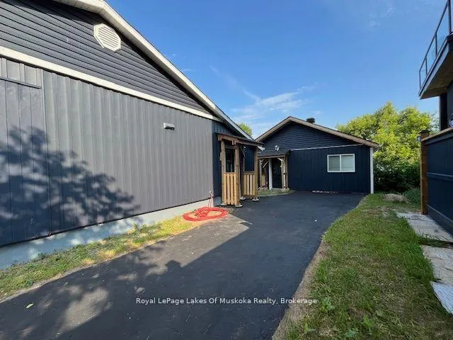 Photo 14 of 36 Ottawa Avenue, South River — HOMEH