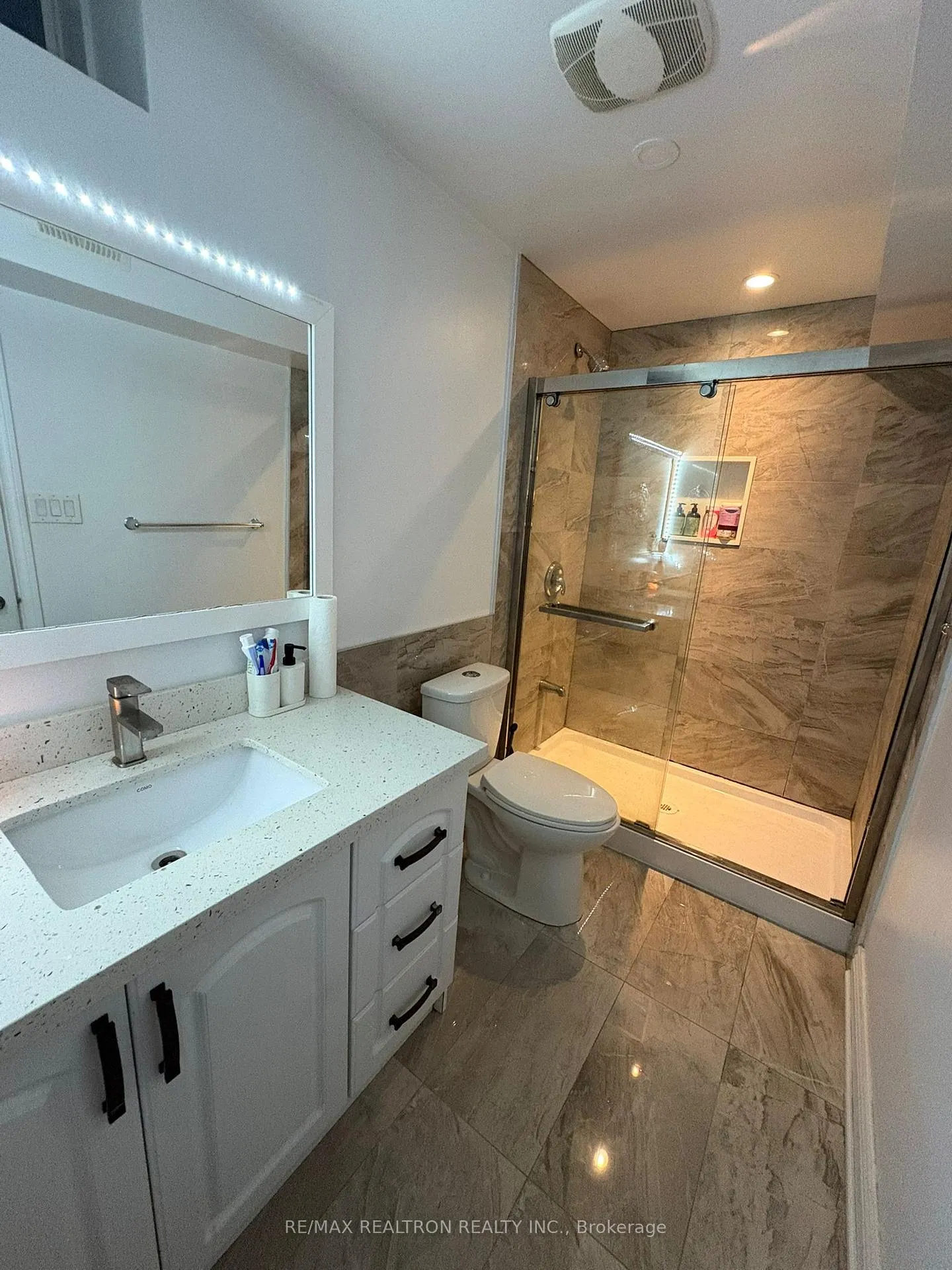 Photo 5 of Unit Bsmt, 15 Castle Rock Court, Markham, Cedarwood — HOMEH