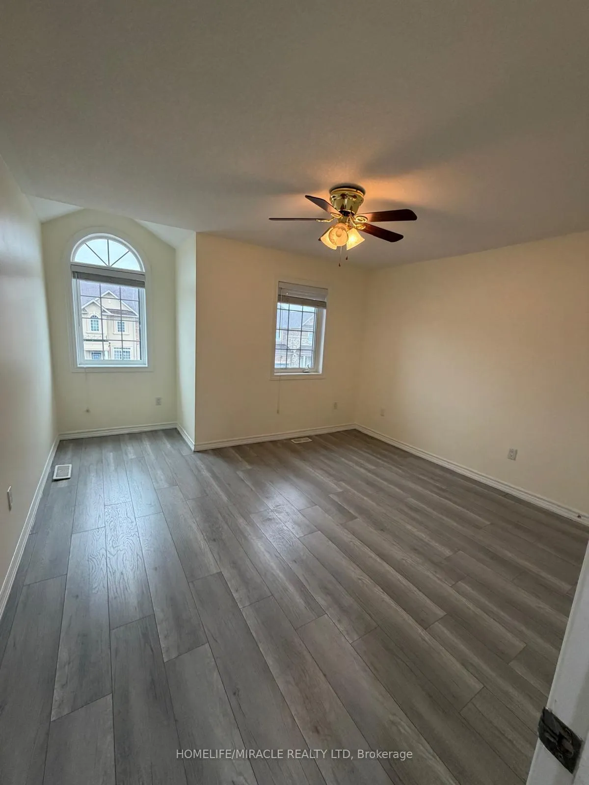 Photo 23 of 6 Maynada Road, Brampton, Northwest Brampton — HOMEH