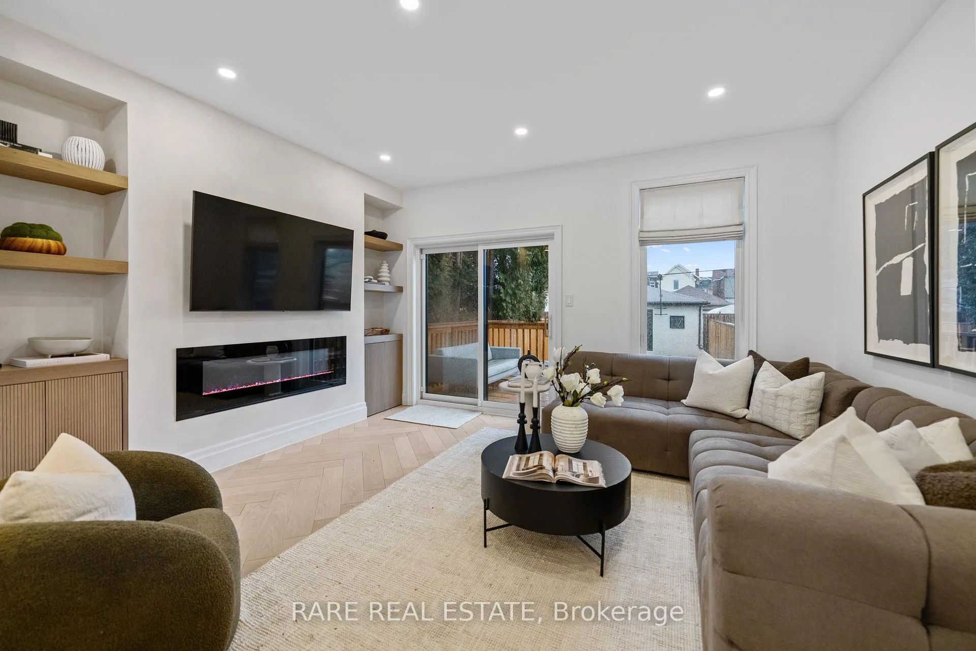Photo 16 of 63 Laughton Avenue, Toronto, Weston-Pellam Park — HOMEH