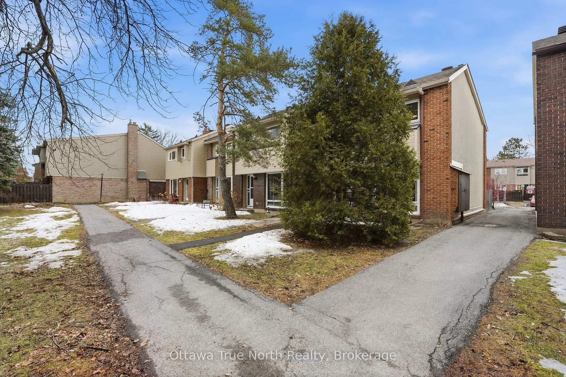 Photo 2 of Unit 73, 21 Midland Crescent, Ottawa, Arlington Woods — HOMEH
