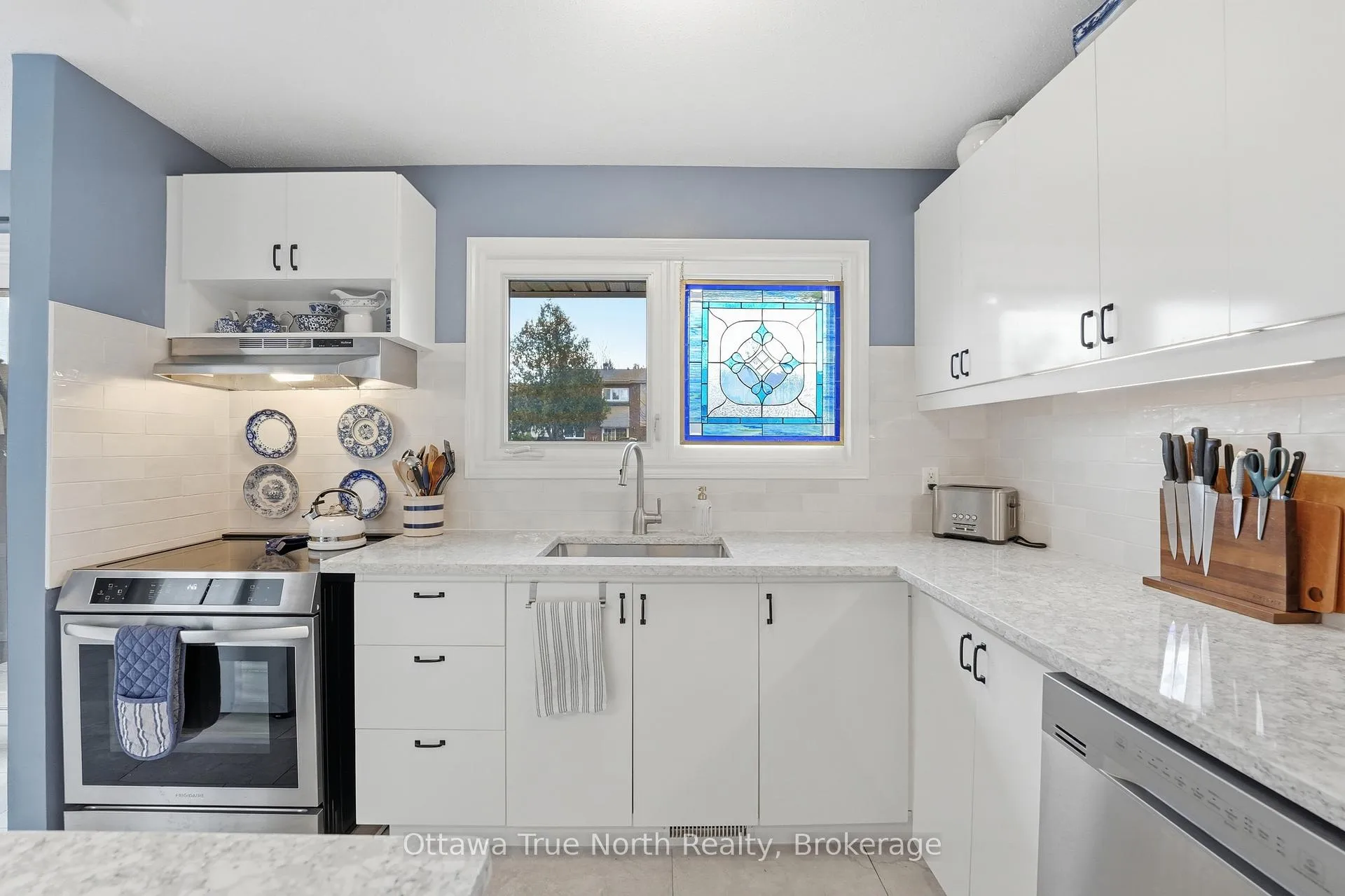 Photo 11 of Unit 73, 21 Midland Crescent, Ottawa, Arlington Woods — HOMEH