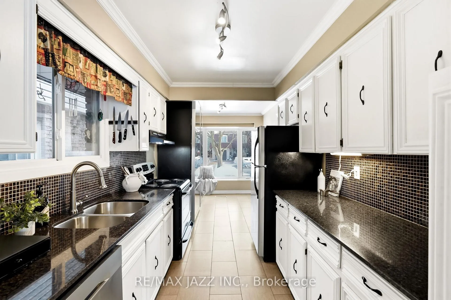 Photo 13 of 1757 Shadybrook Drive, Pickering, Amberlea — HOMEH