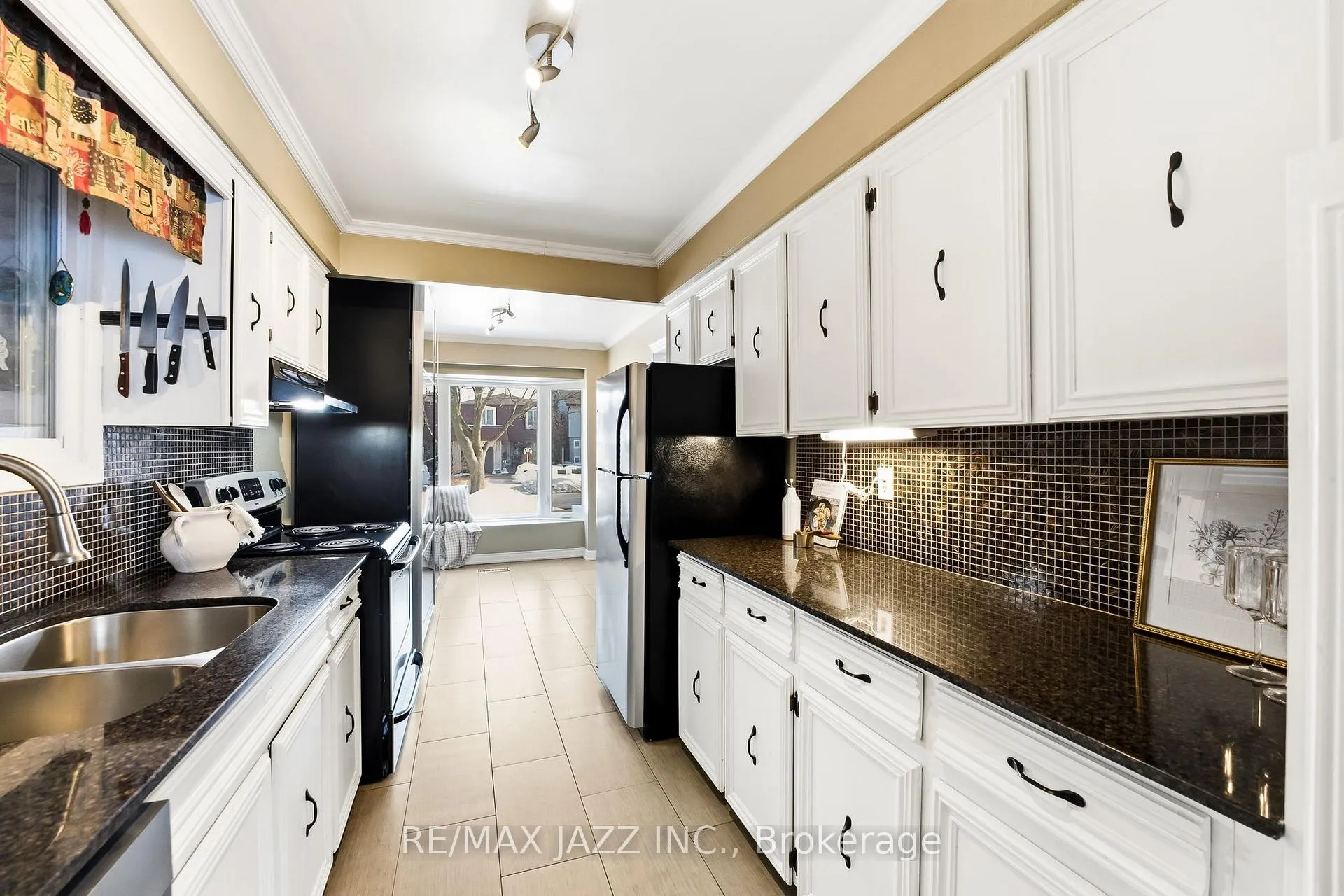 Photo 15 of 1757 Shadybrook Drive, Pickering, Amberlea — HOMEH