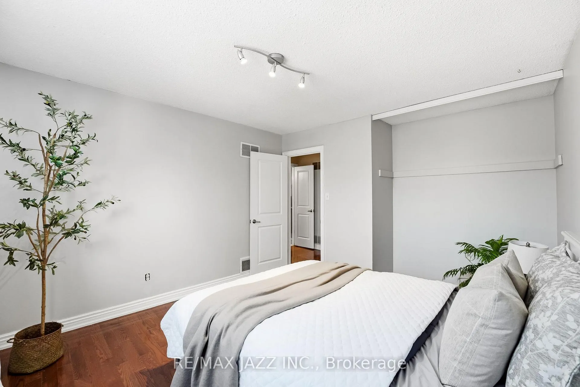 Photo 32 of 1757 Shadybrook Drive, Pickering, Amberlea — HOMEH