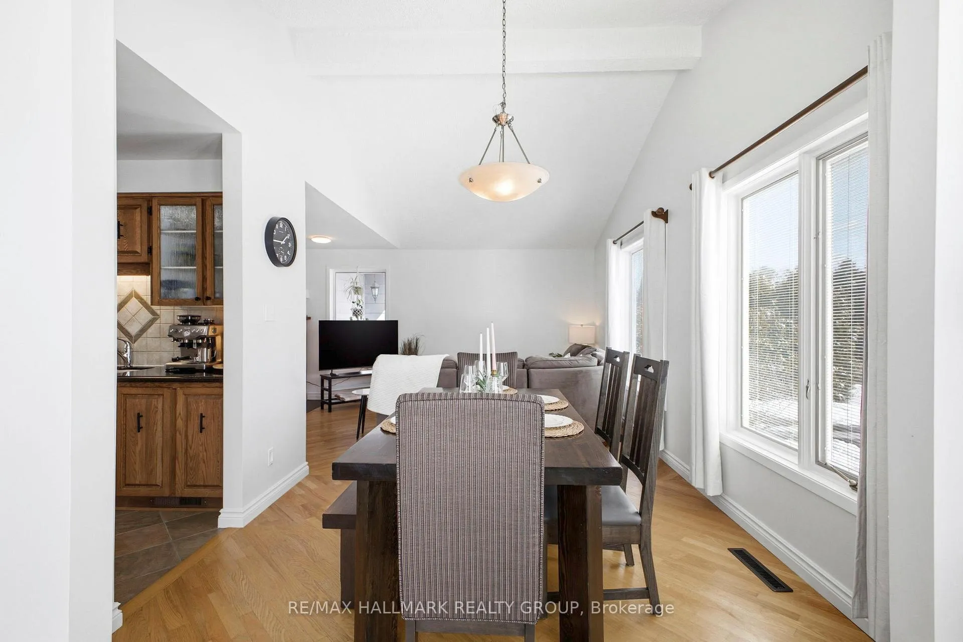 Photo 12 of 1 Howden Avenue, Ottawa, Meadowlands/St. Claire Gardens — HOMEH