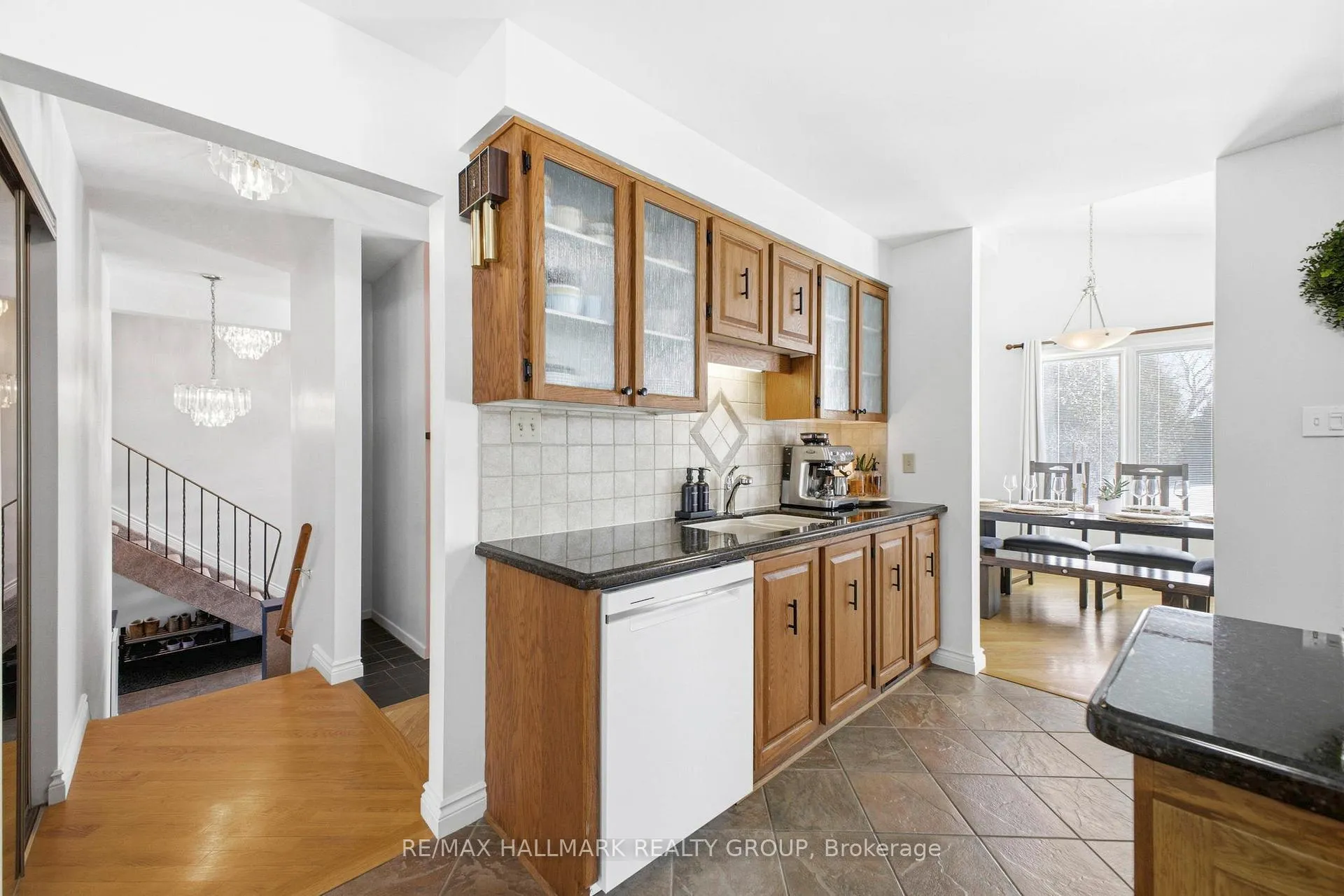 Photo 16 of 1 Howden Avenue, Ottawa, Meadowlands/St. Claire Gardens — HOMEH