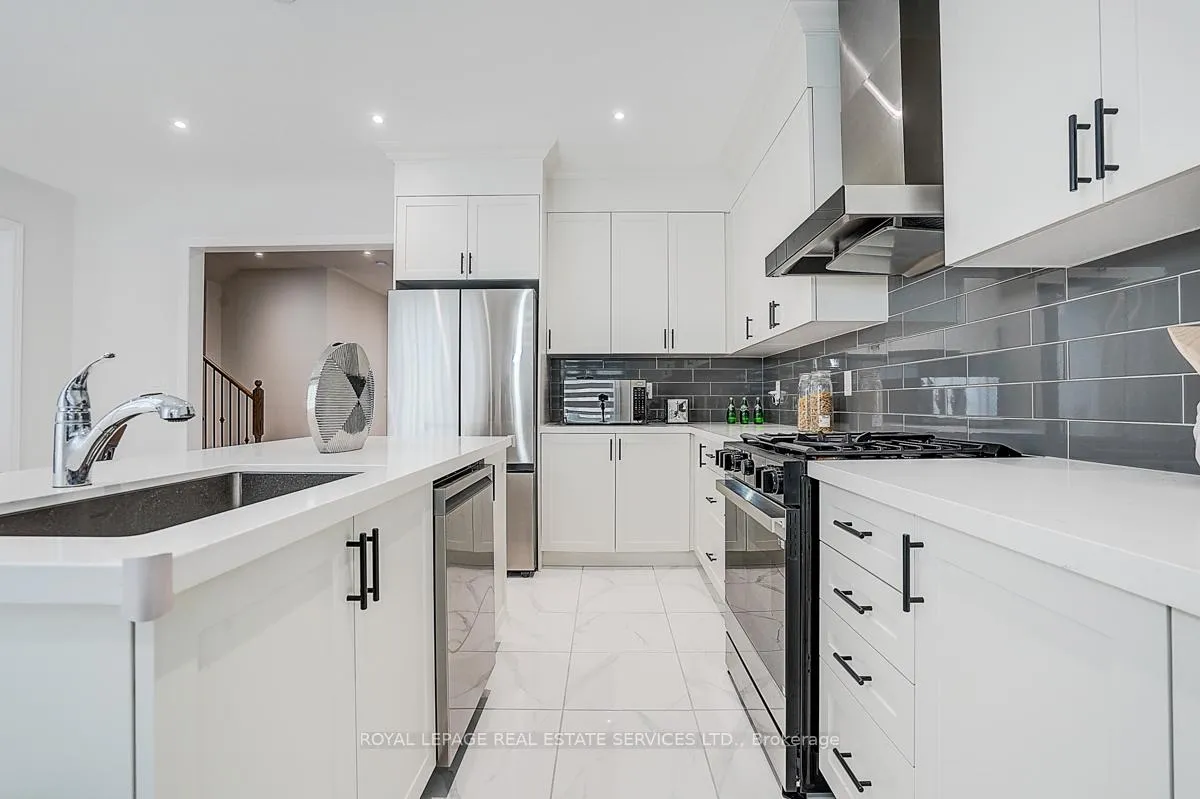 Photo 18 of 51 Nicort Road, Wasaga Beach — HOMEH