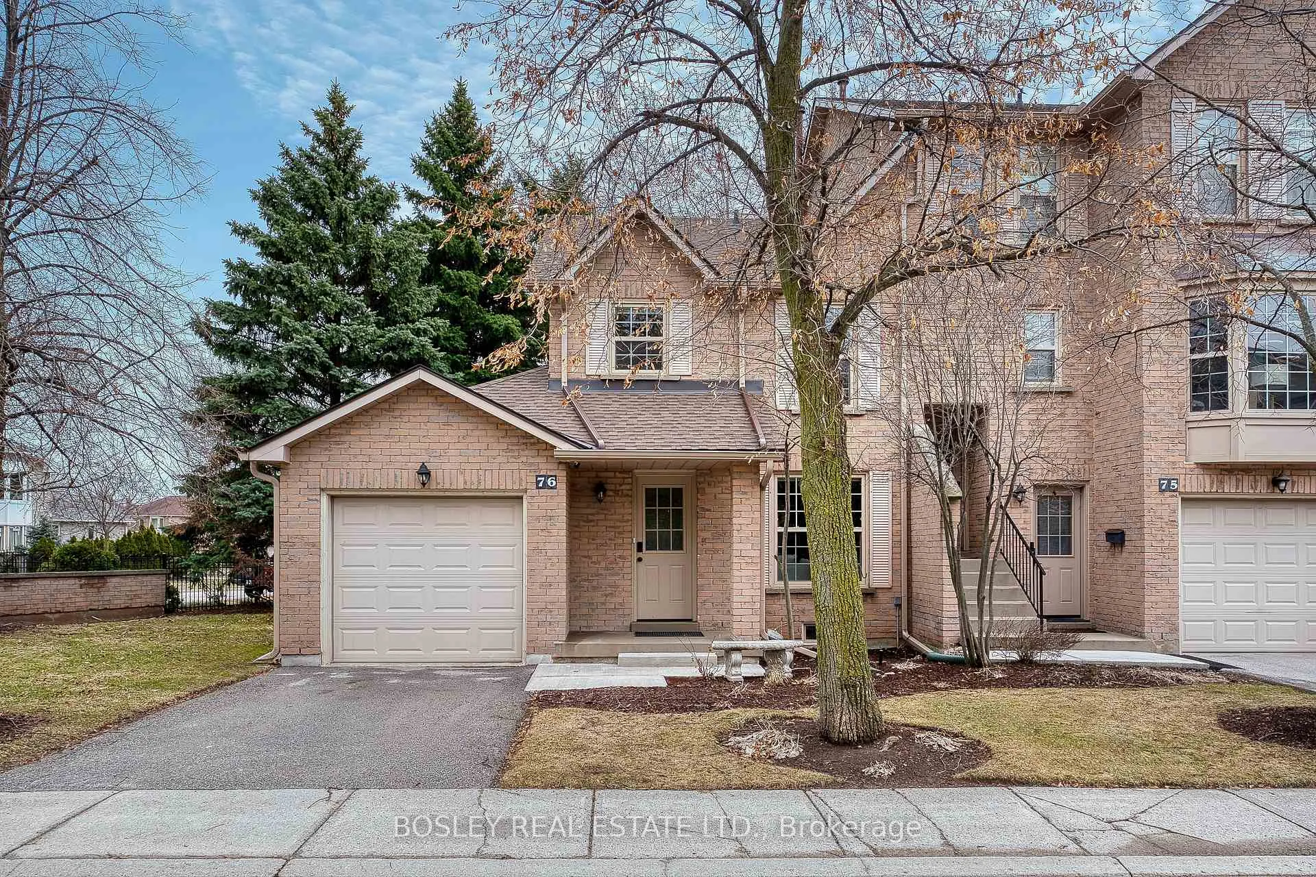 Photo 3 of Unit 76, 2272 Mowat Avenue, Oakville, River Oaks — HOMEH