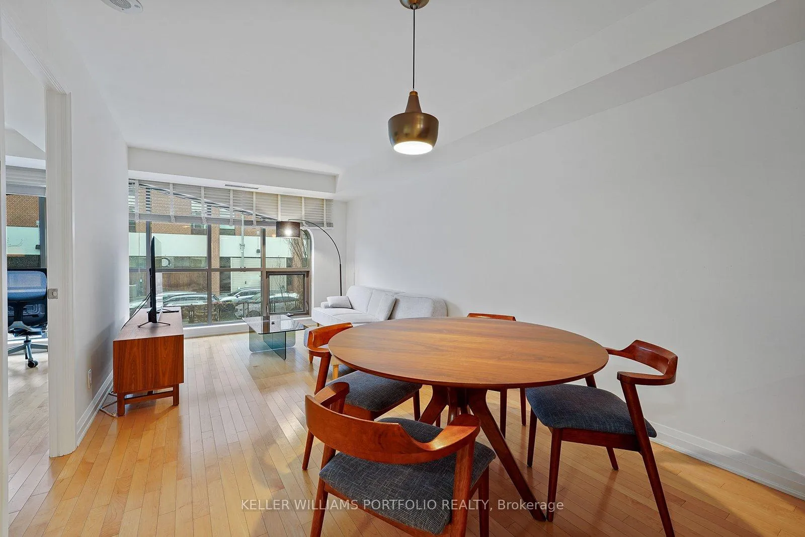 Photo 8 of Unit 205, 3 McAlpine Street, Toronto, The Annex — HOMEH