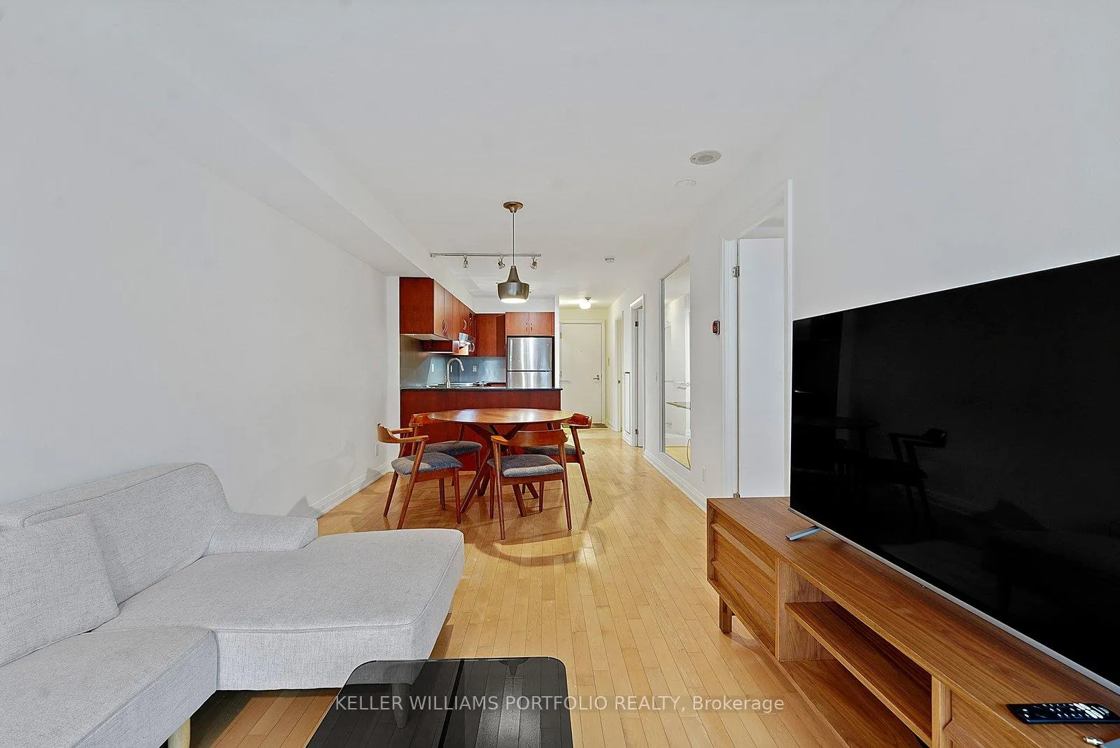 Photo 14 of Unit 205, 3 McAlpine Street, Toronto, The Annex — HOMEH