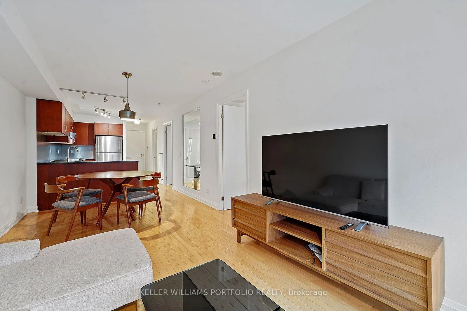 Photo 15 of Unit 205, 3 McAlpine Street, Toronto, The Annex — HOMEH