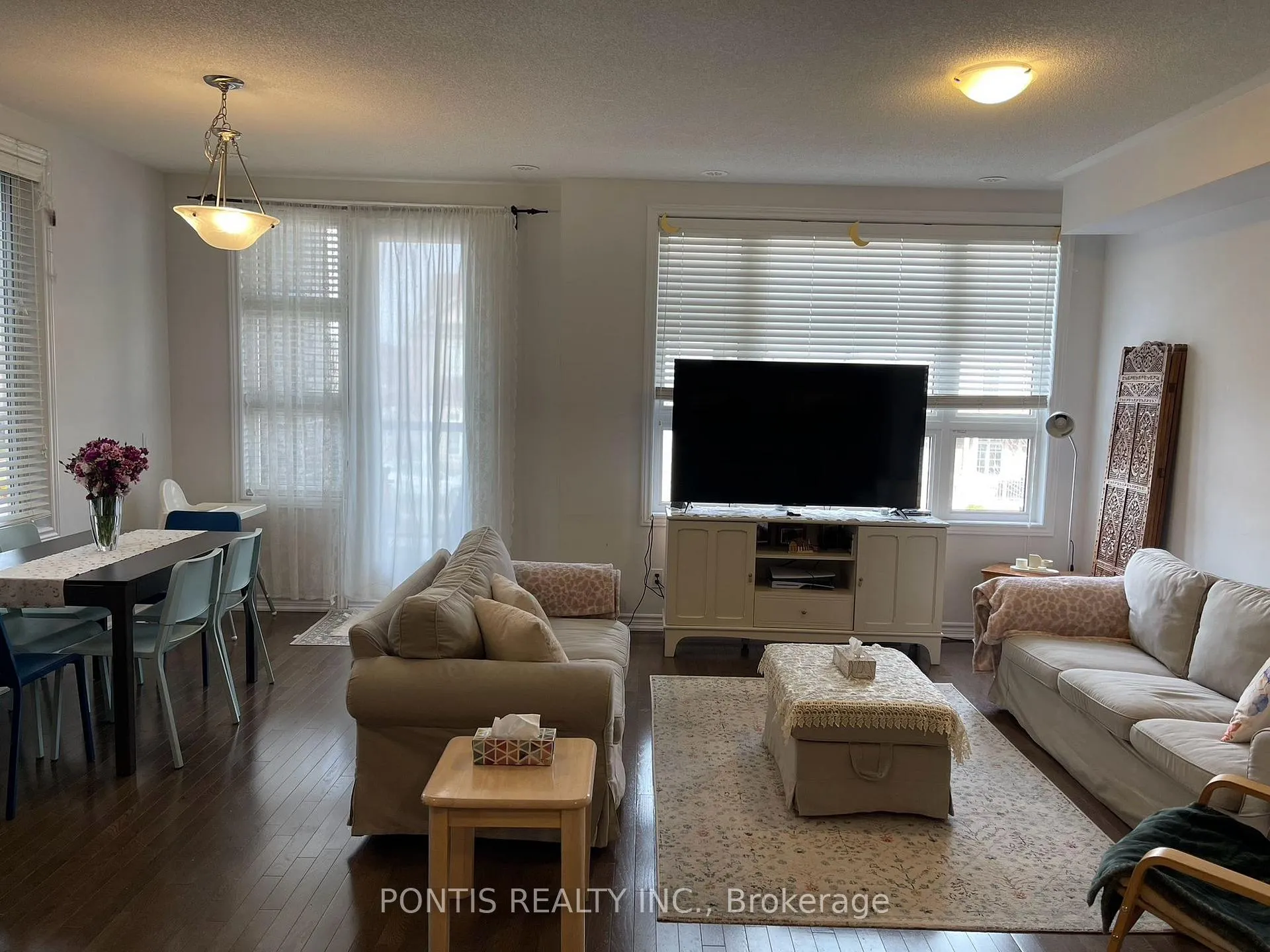 Photo 7 of 3038 Postridge Drive, Oakville, Joshua Meadows — HOMEH